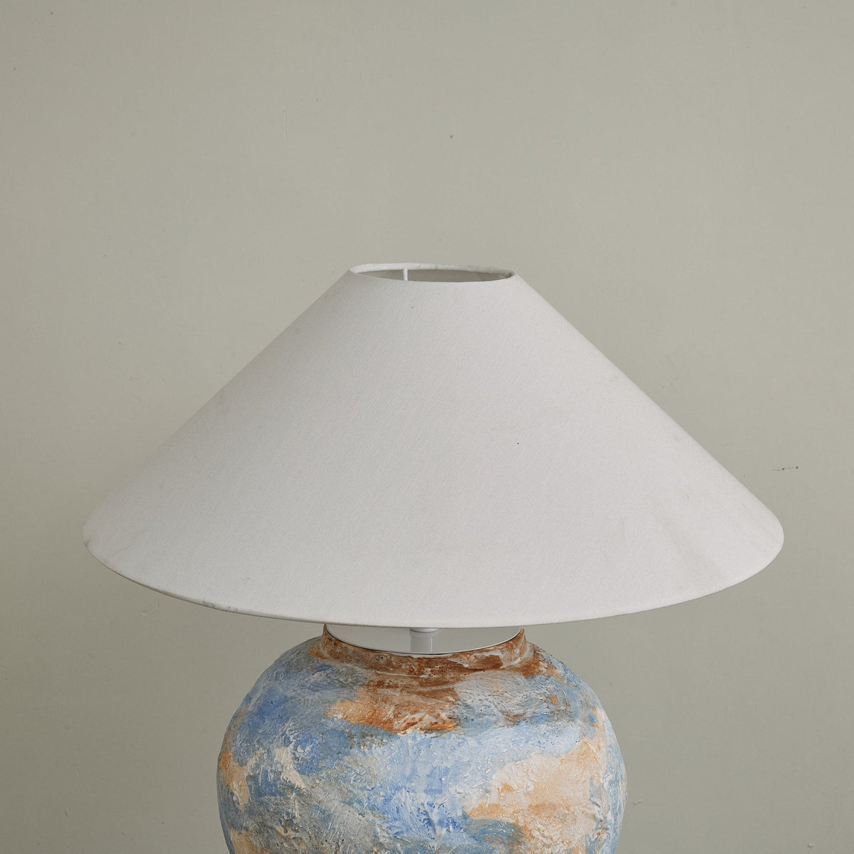 Lydia Modern Table Lamp