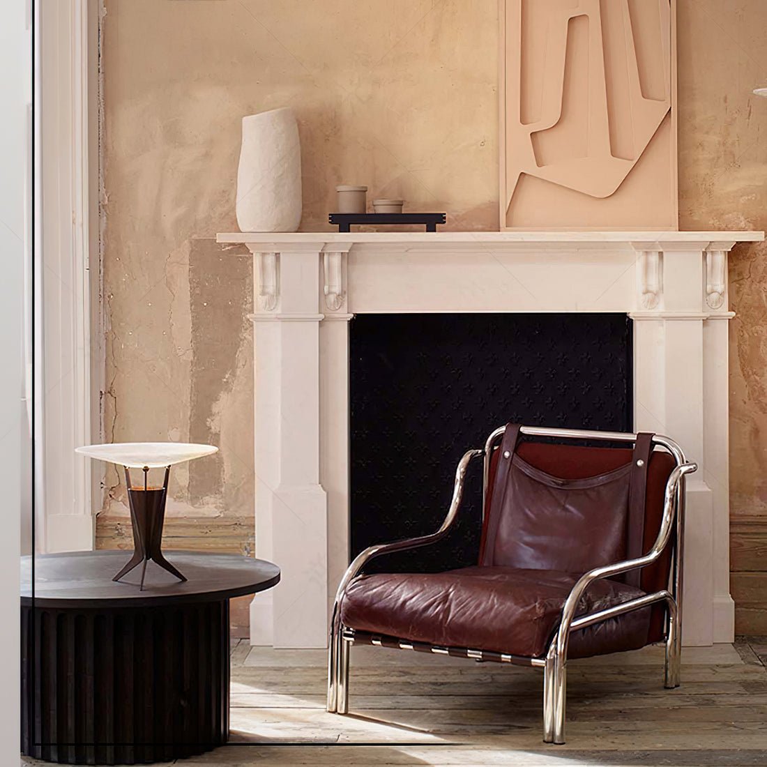 Eurtalus Alabaster Top Table Lamp