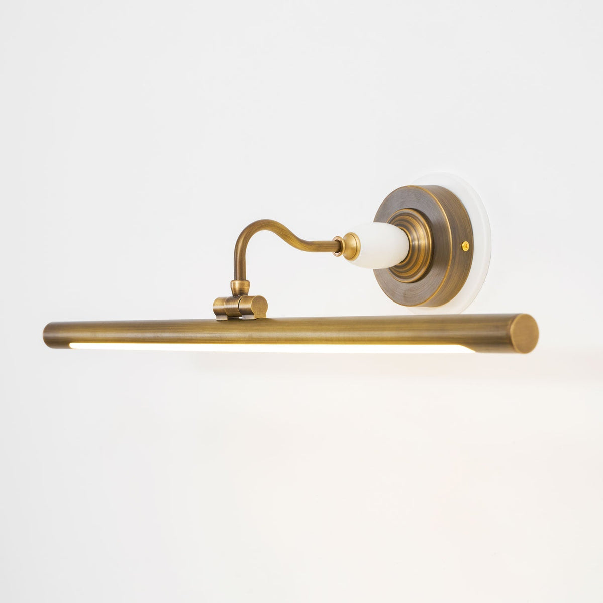 Havenview Art Linear Indoor Wall Light
