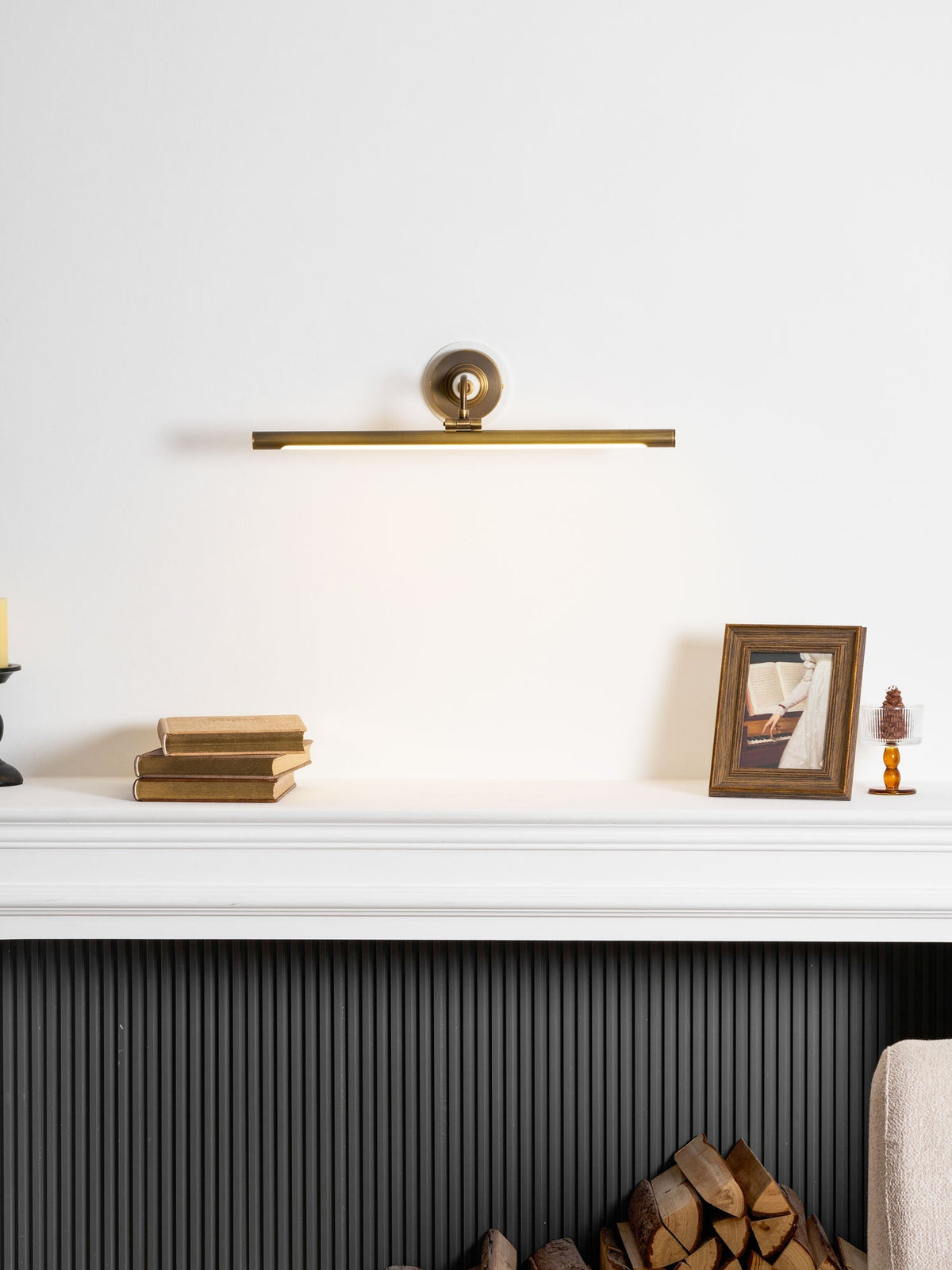Havenview Art Linear Indoor Wall Light