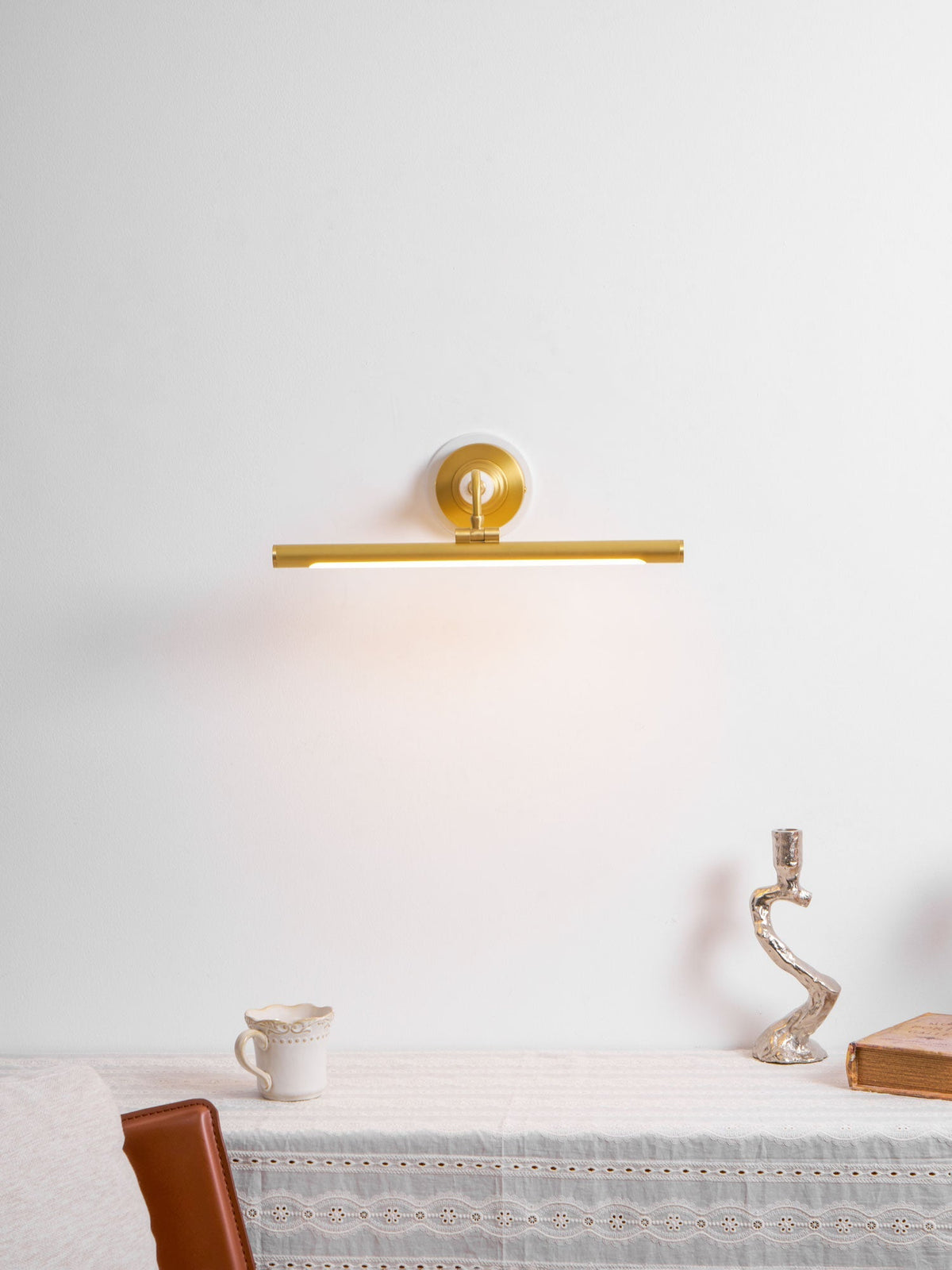 Havenview Art Linear Indoor Wall Light