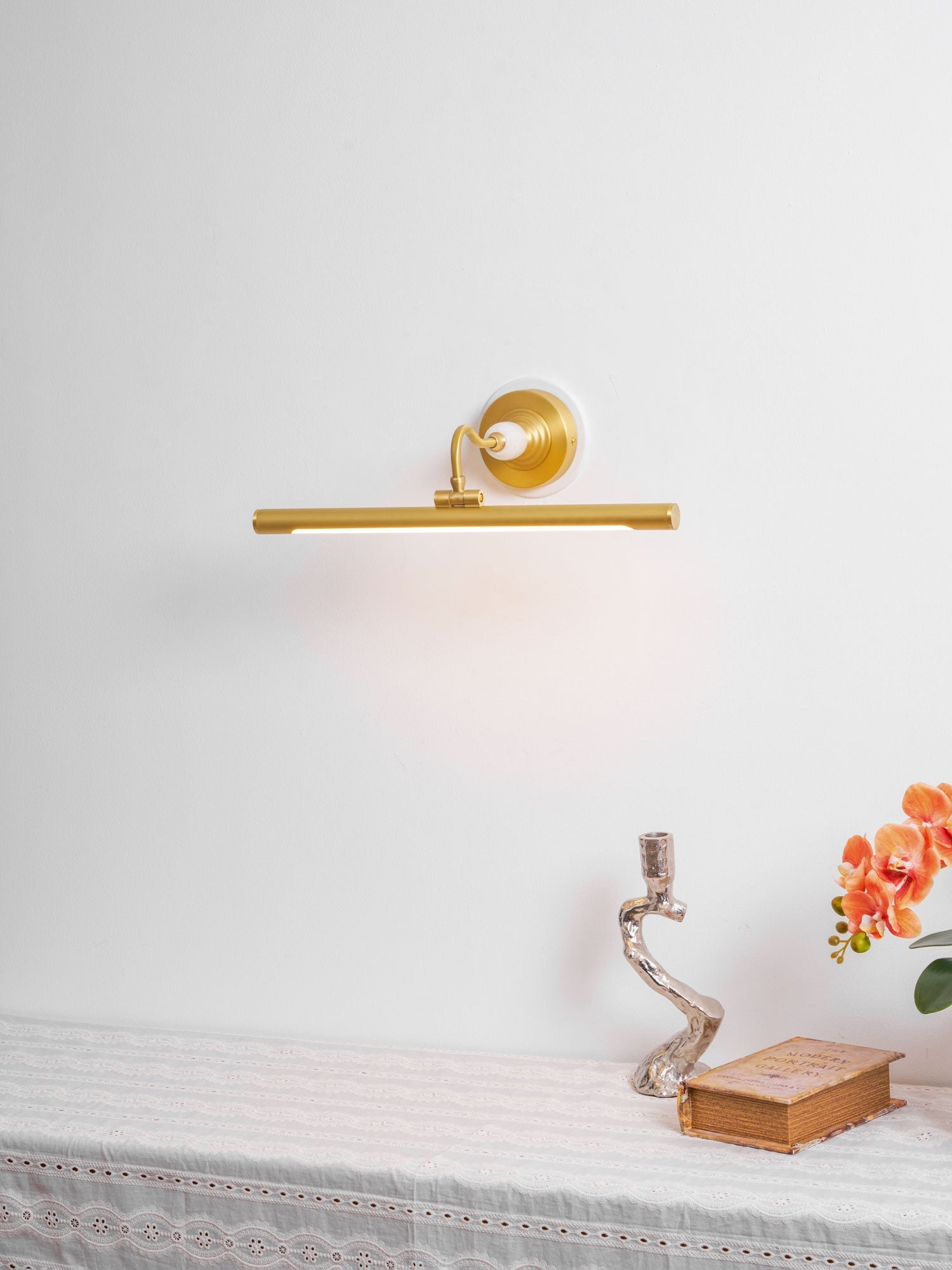 Havenview Art Linear Indoor Wall Light