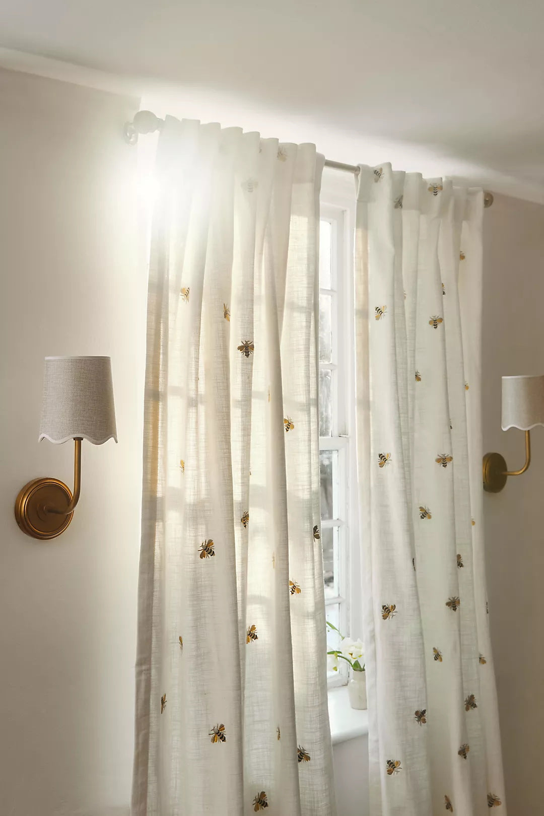 Sifuvyo Modern Minimalist Fabric Wall Lamp - Neutral Decor