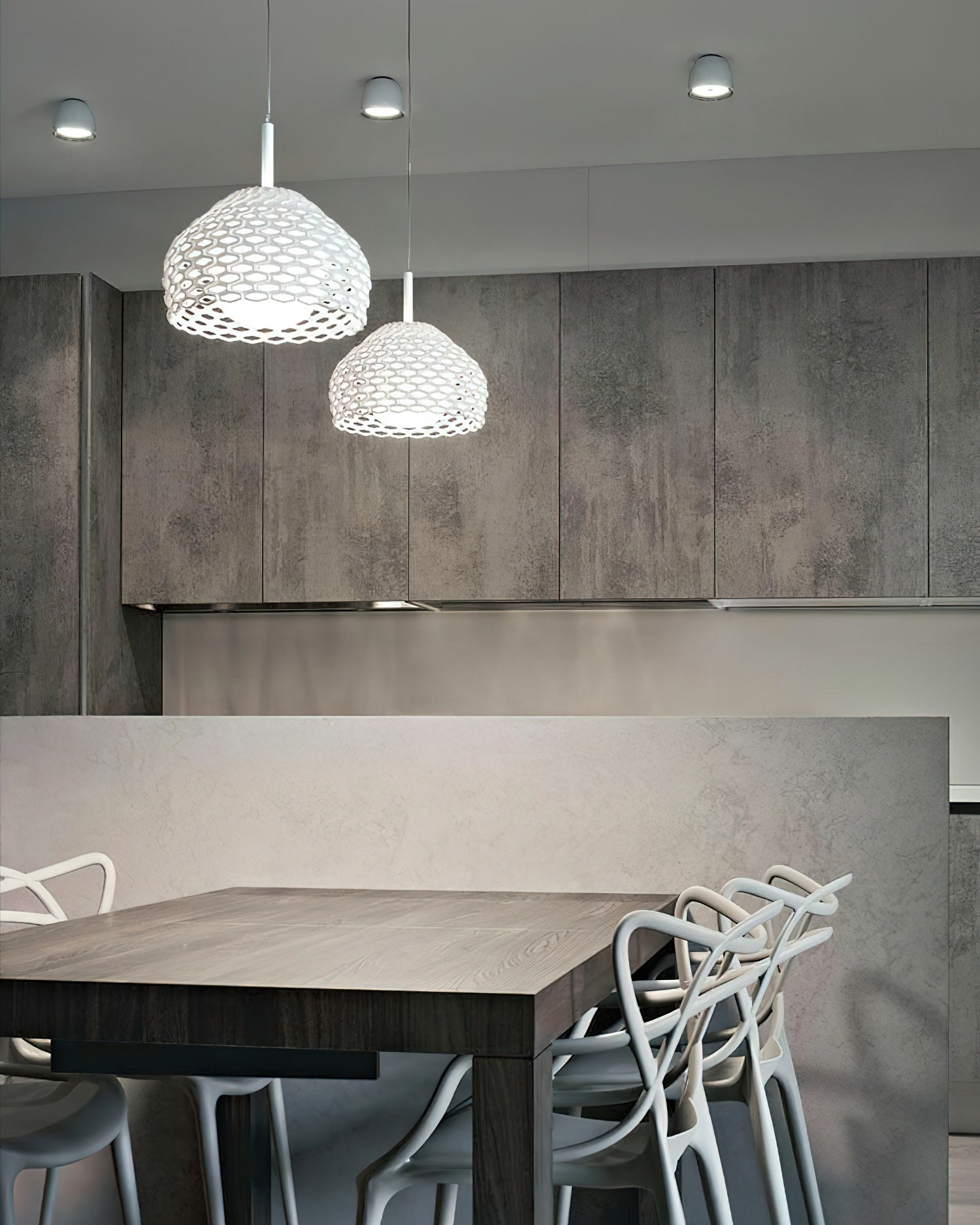 Ilsolion Individual Creativity Plastic Pendant Lamp