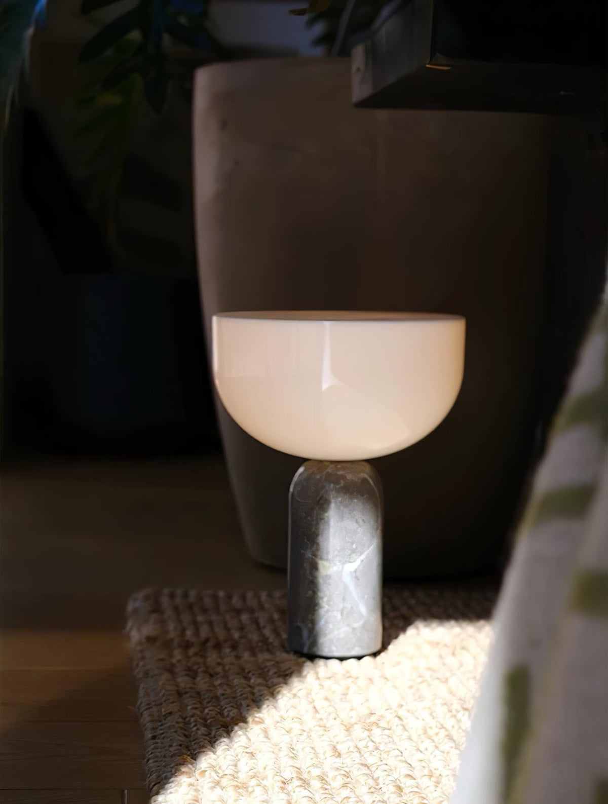 Vicky Minimalist Marble Table Lamp