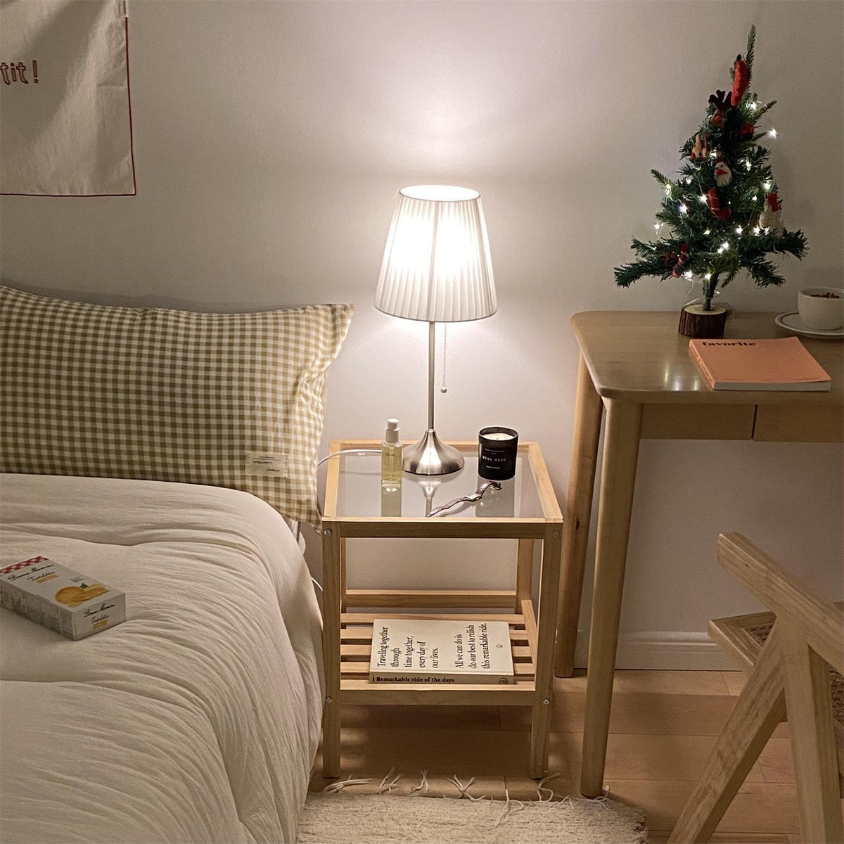 Simplicity Pleated Fabric Table Lamp