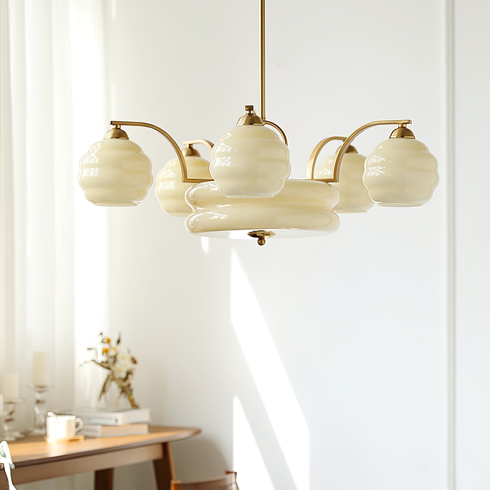 Lustra Chandelier Art Deco Vintage Gold Glass Shades - Neutral Decor