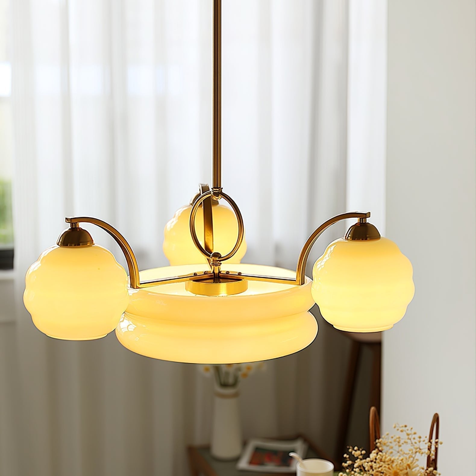 Lustra Chandelier Art Deco Vintage Gold Glass Shades - Neutral Decor