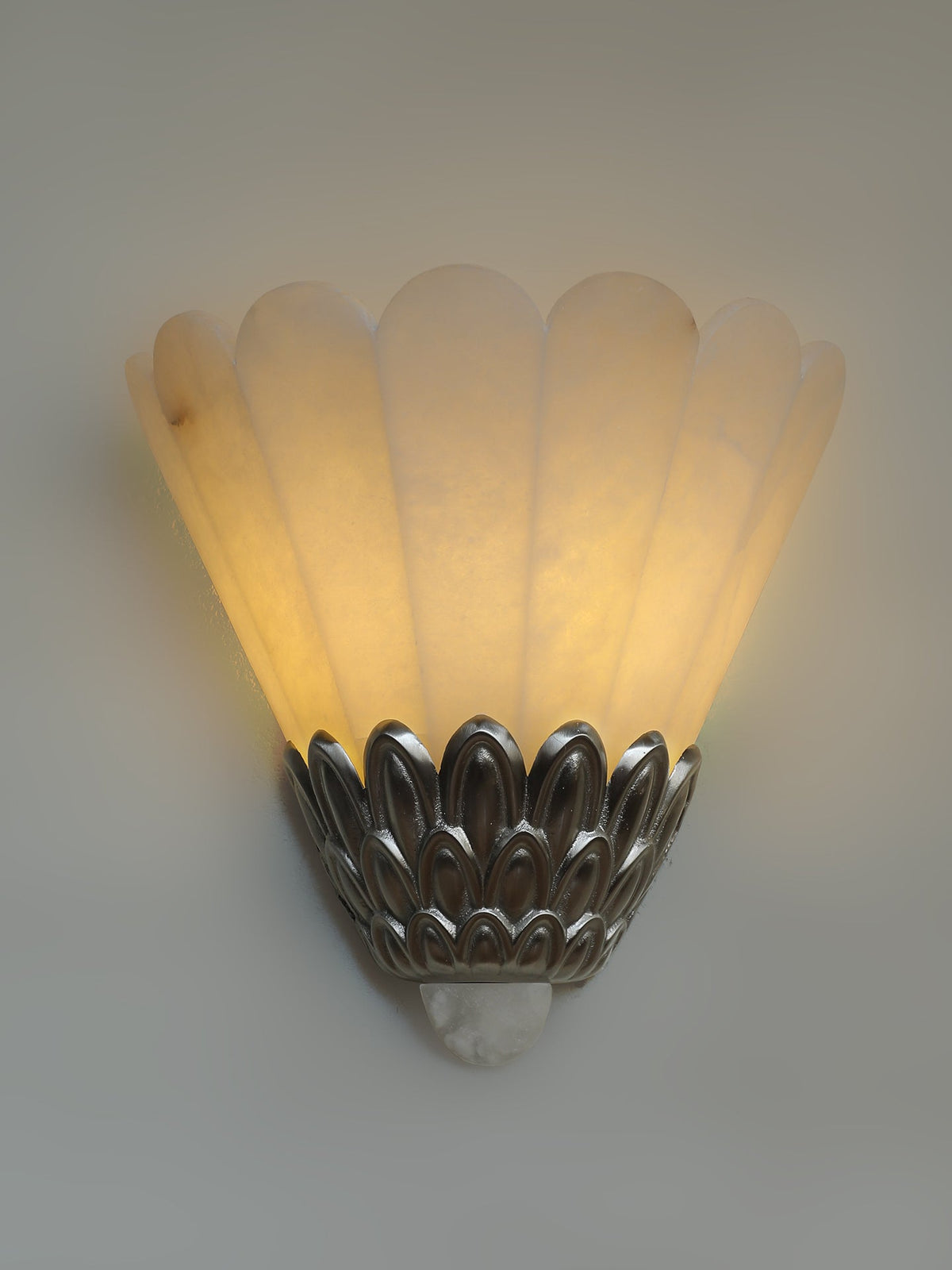 Marbe Vintage Alabaster Petal Wall Lamp