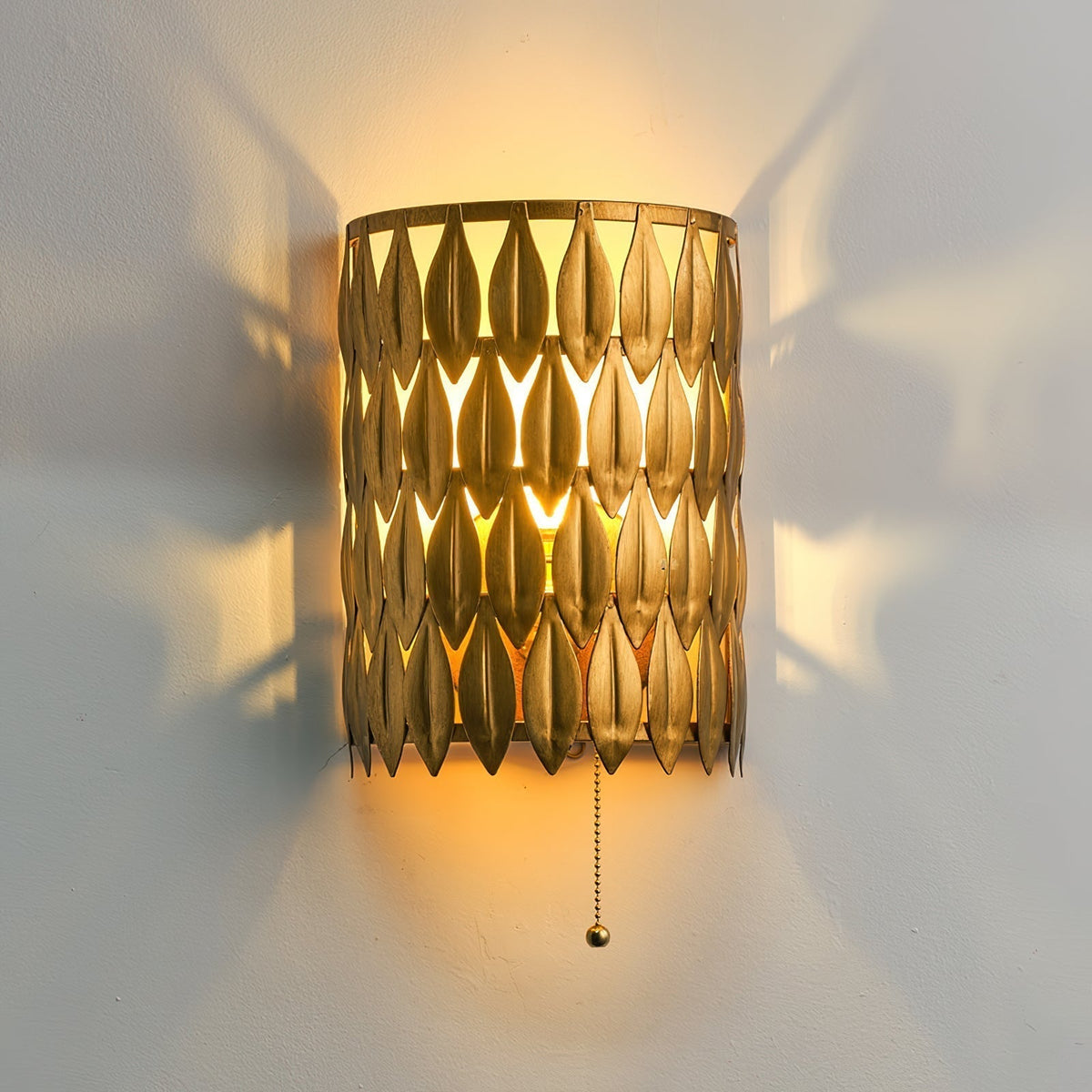 Xenuvyo Elegance Sophisticated Artus Metal Wall Lamp