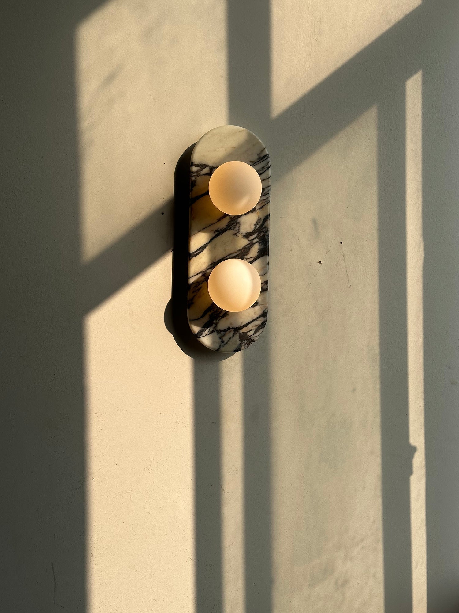 Alvuvyo Elegance Modern Marble Wall Lamp