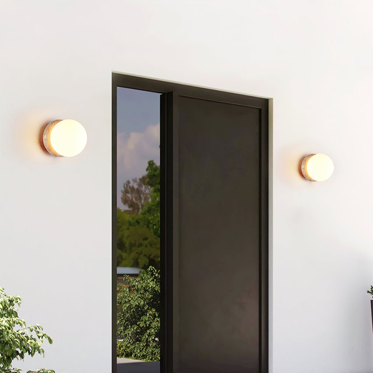 Taverelia Round-Plate Travertine Wall Light