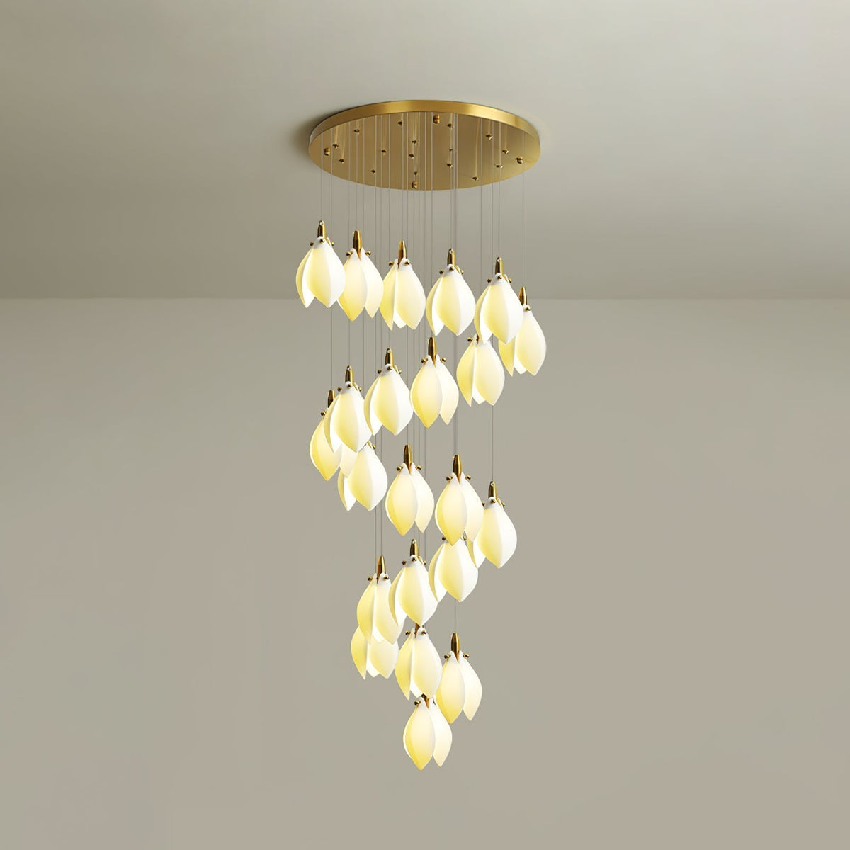 Caphayra Floral Ceramic Brass Chandelier