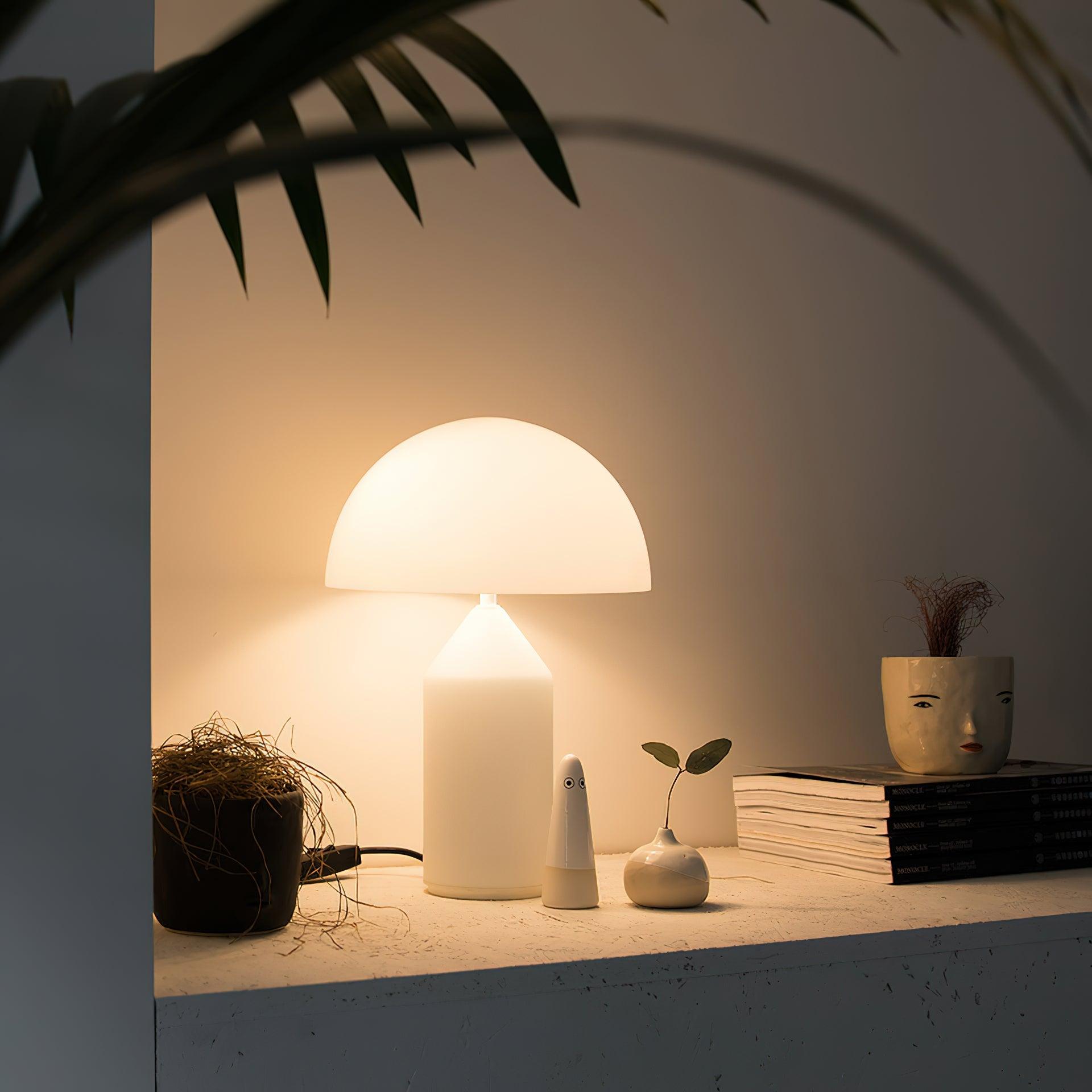 Hesrin Glass Artistic Table Lamp