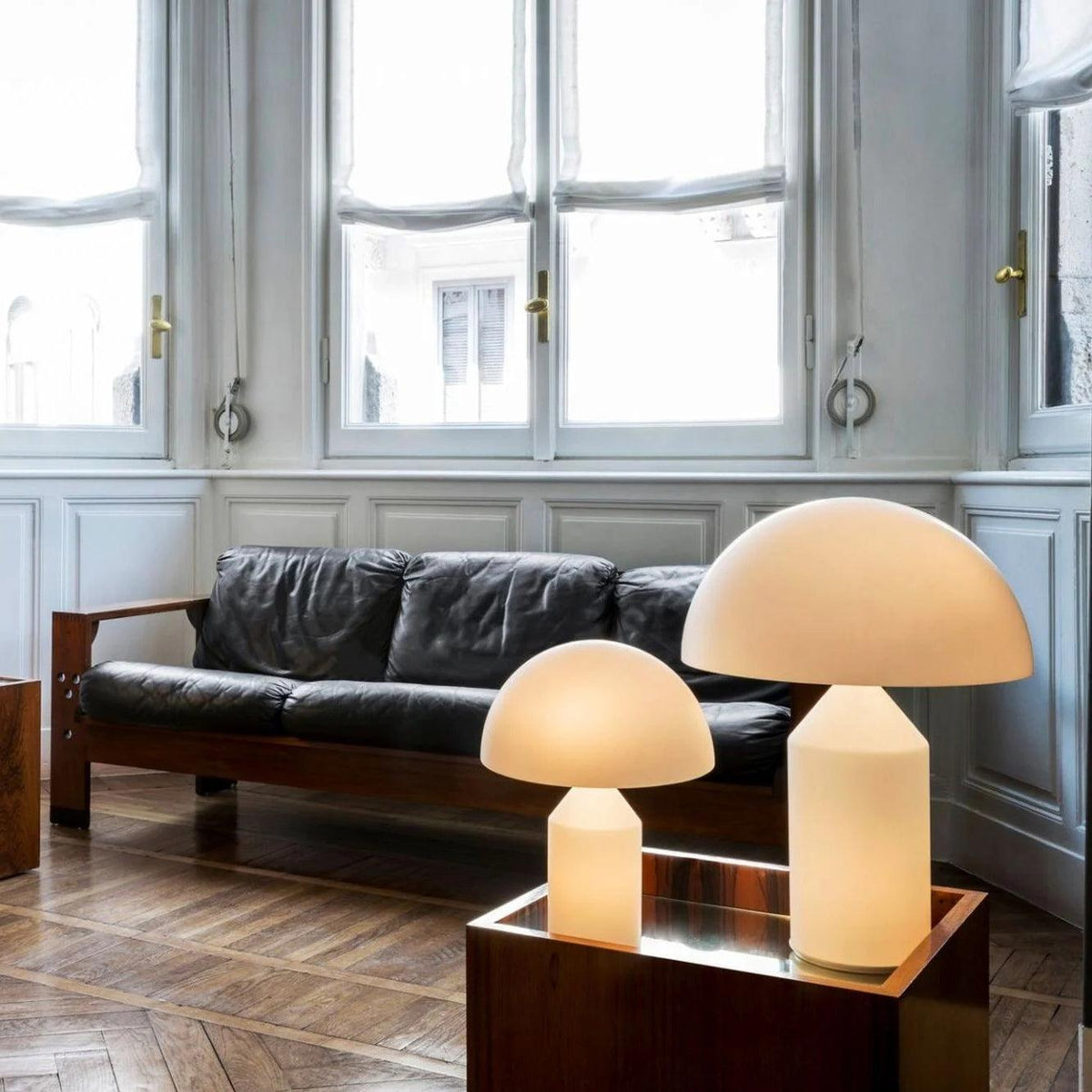Hesrin Glass Artistic Table Lamp