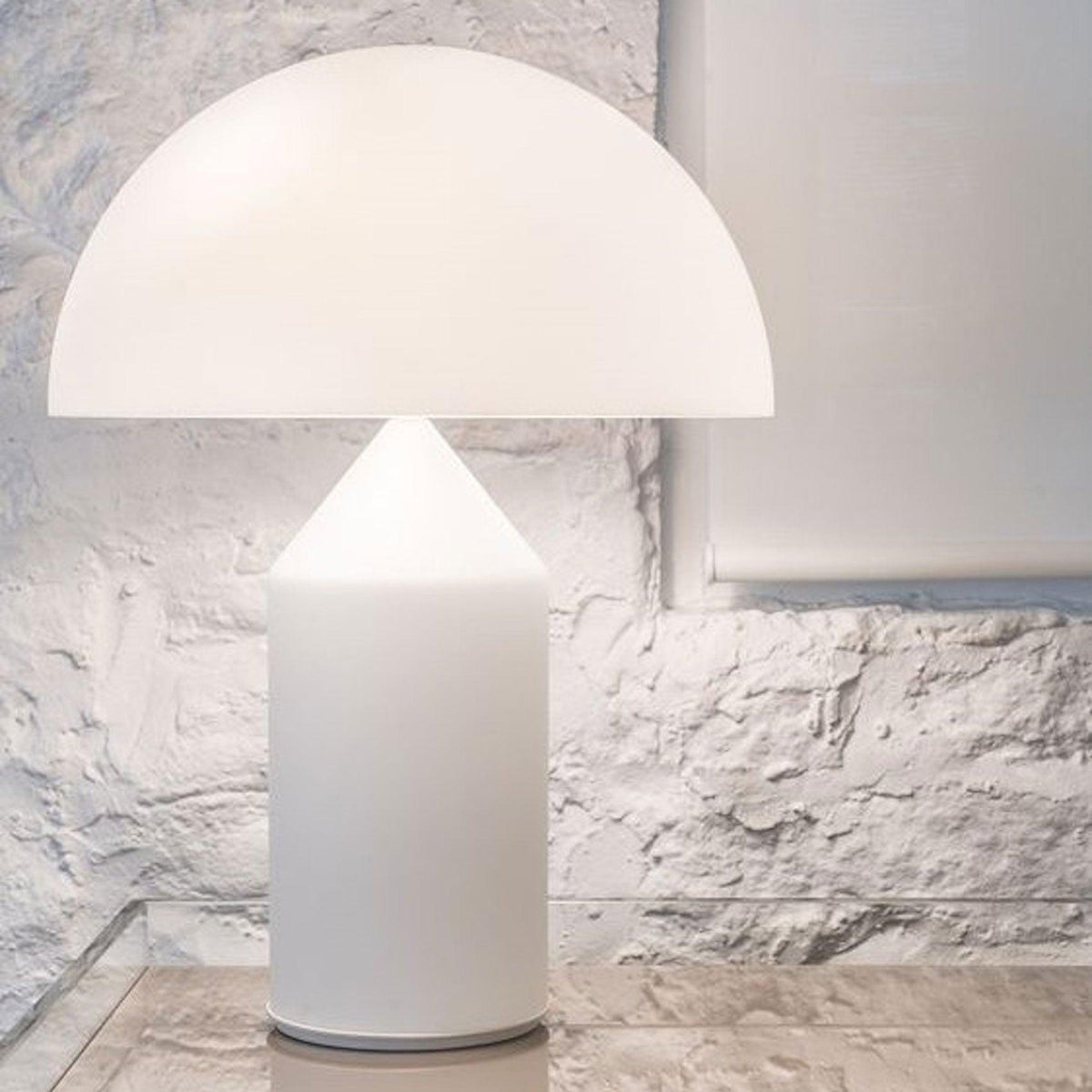 Hesrin Glass Artistic Table Lamp