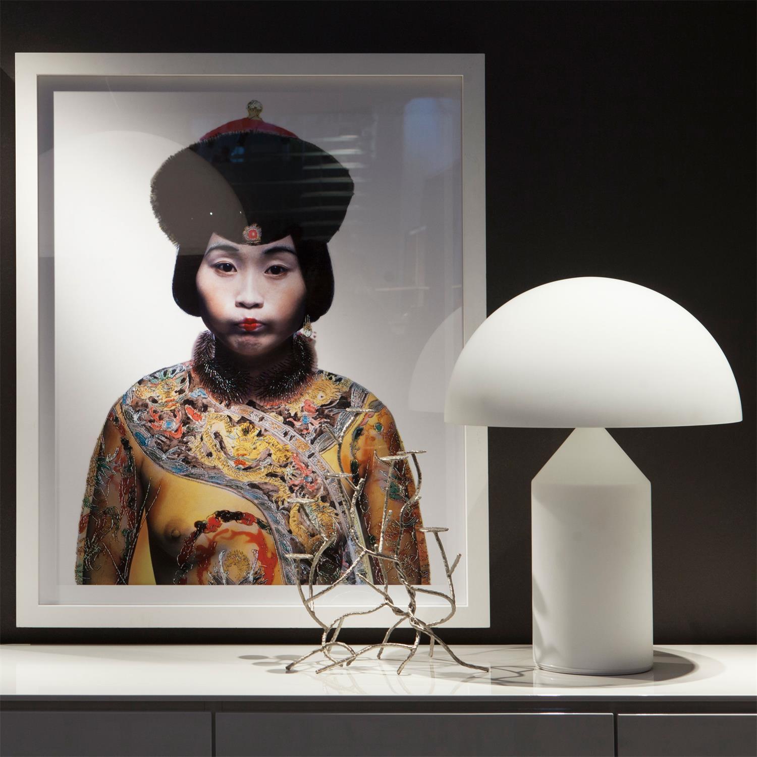 Hesrin Glass Artistic Table Lamp