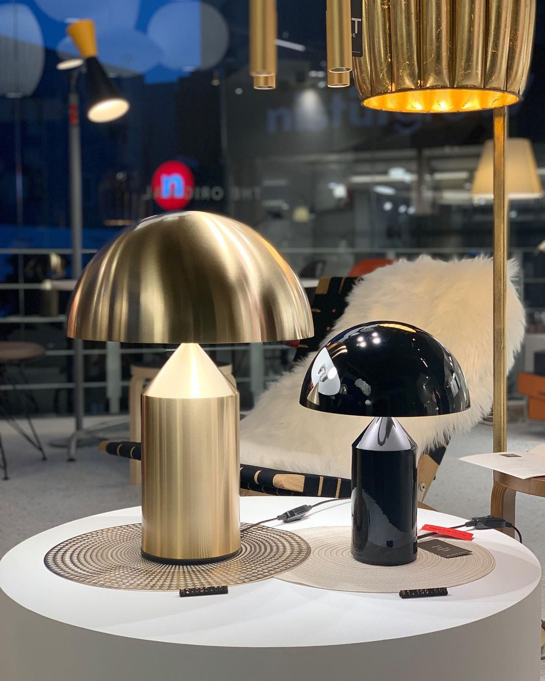 Selisina Industrial Minimalist Table Lamp