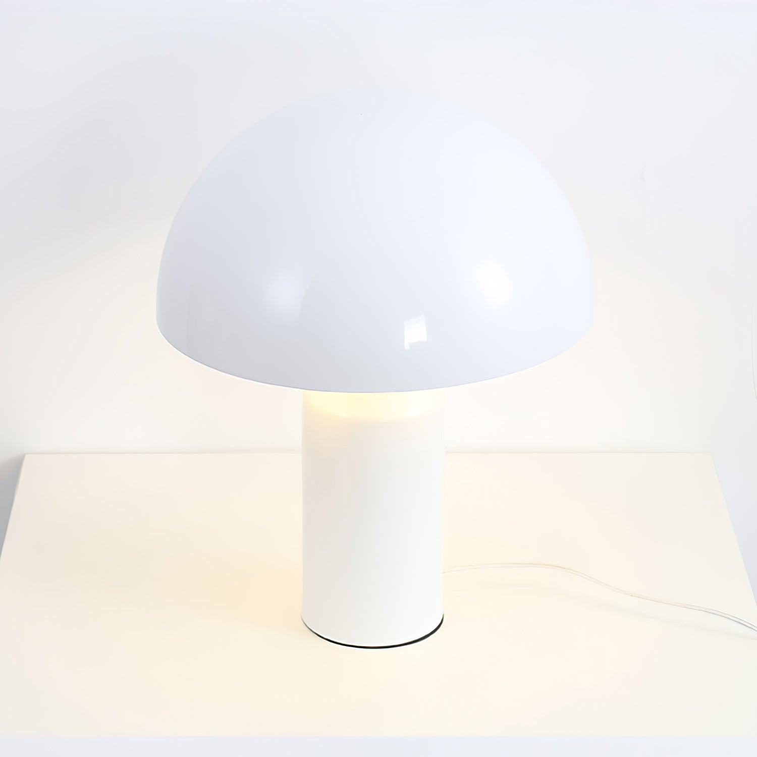 Selisina Industrial Minimalist Table Lamp