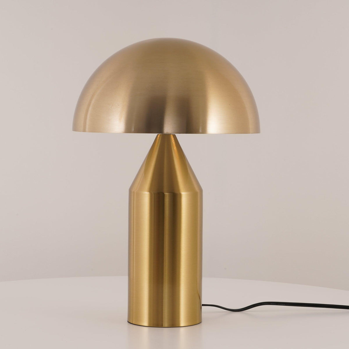 Selisina Industrial Minimalist Table Lamp