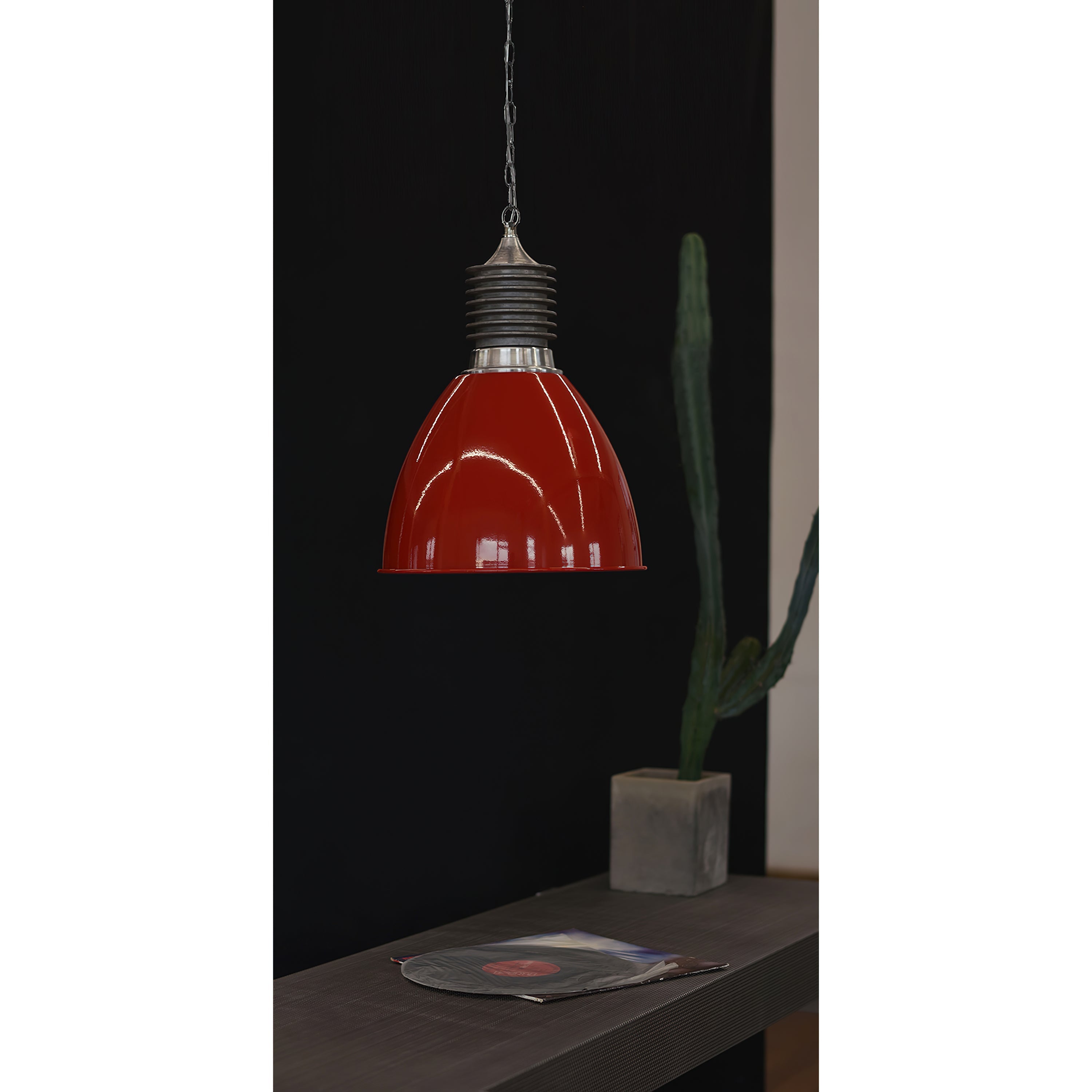 Kvennuvys Modern Minimalist Metal Pendant Lamp