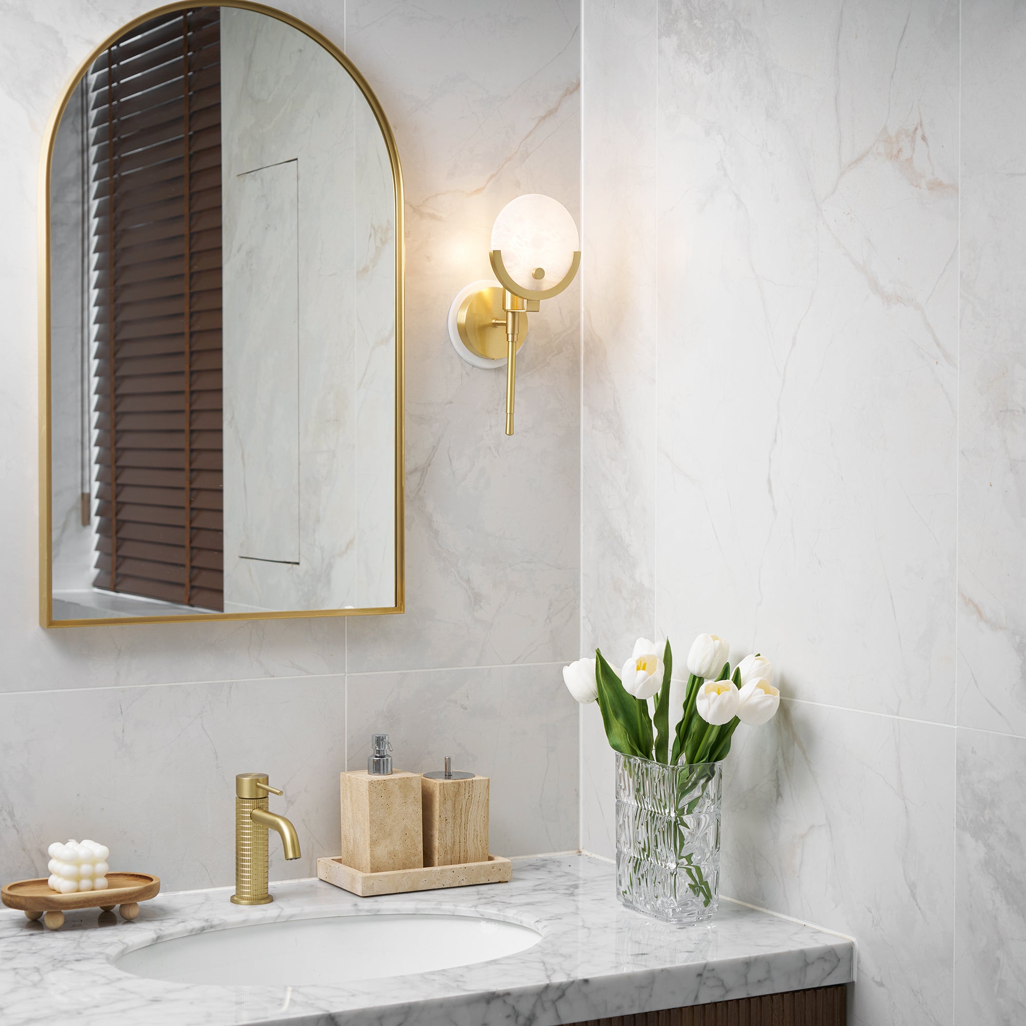 Aminex Sphere Alabaster Wall Light