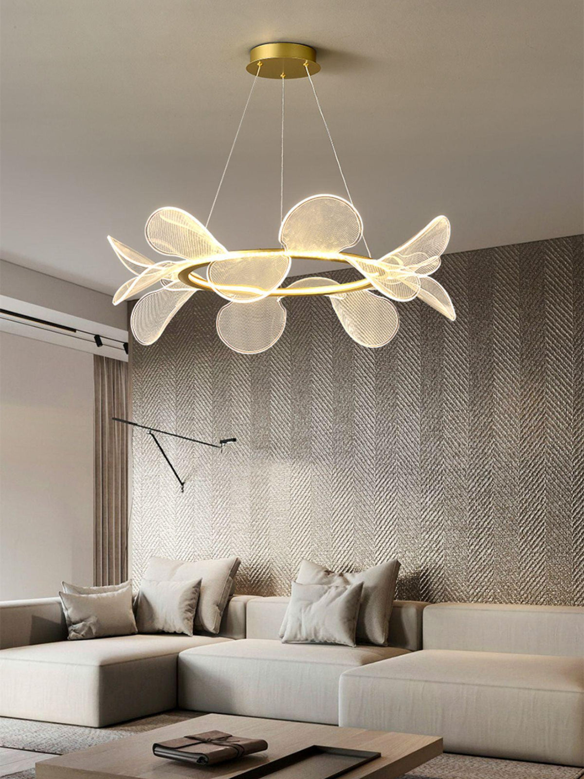 Celalira Chandelier Bain Flying Flowers Acrylic