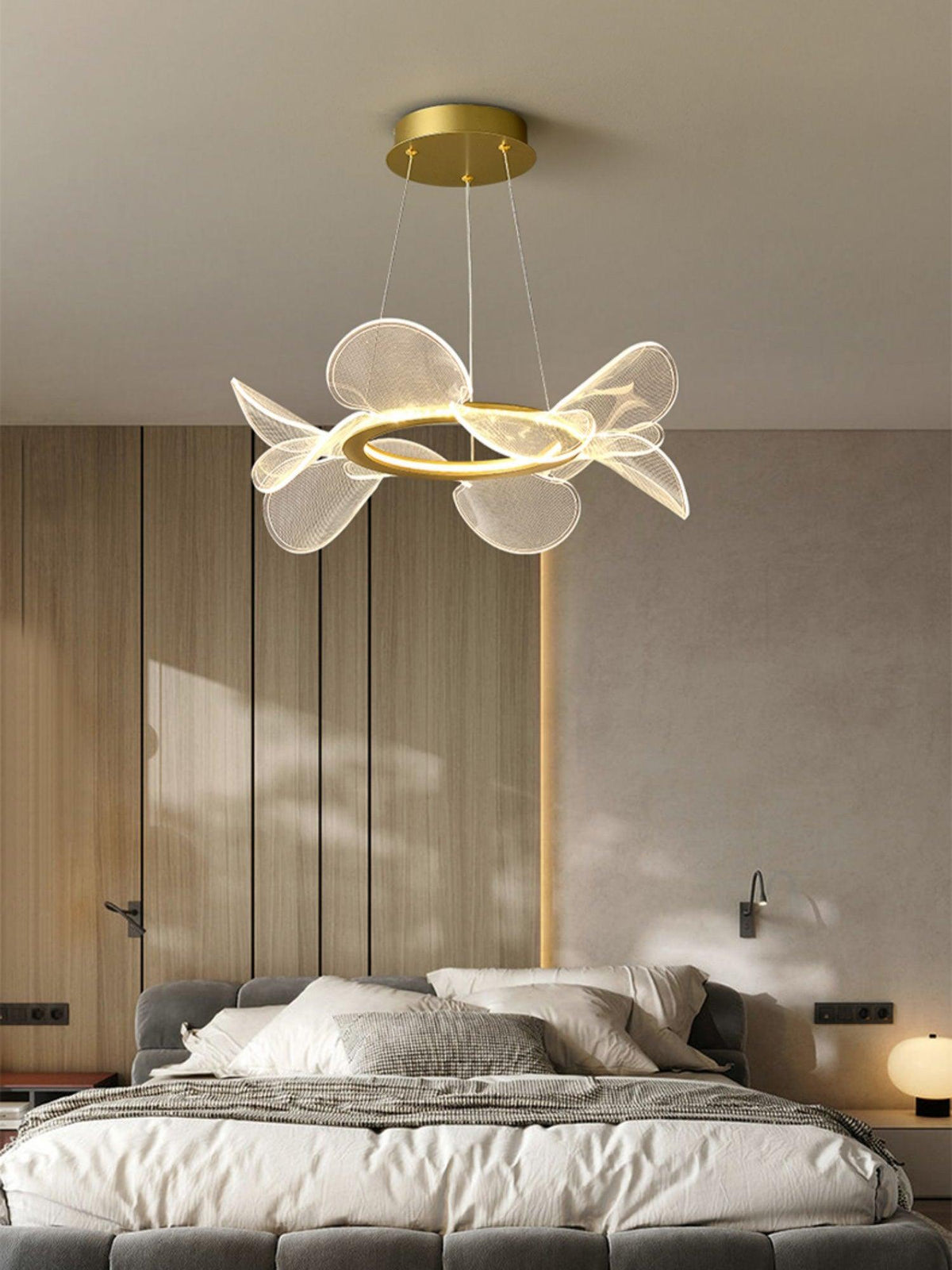 Celalira Chandelier Bain Flying Flowers Acrylic
