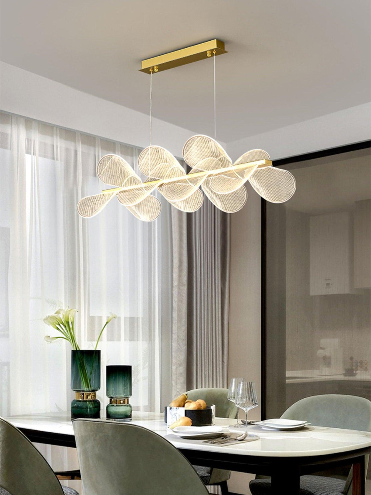 Celalira Chandelier Bain Flying Flowers Acrylic