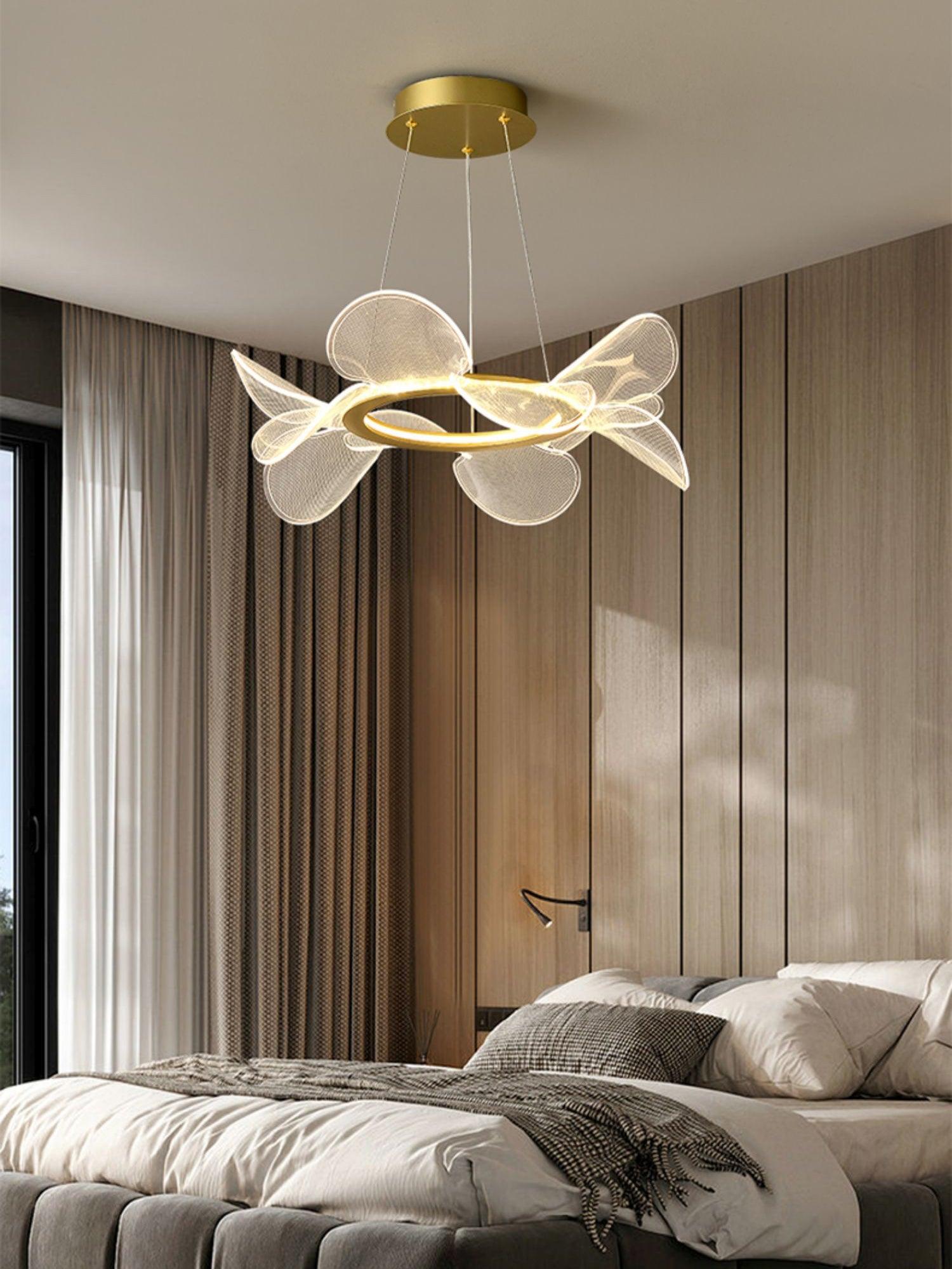 Lustra Chandelier Bain Flying Flowers Acrylic - Neutral Decor