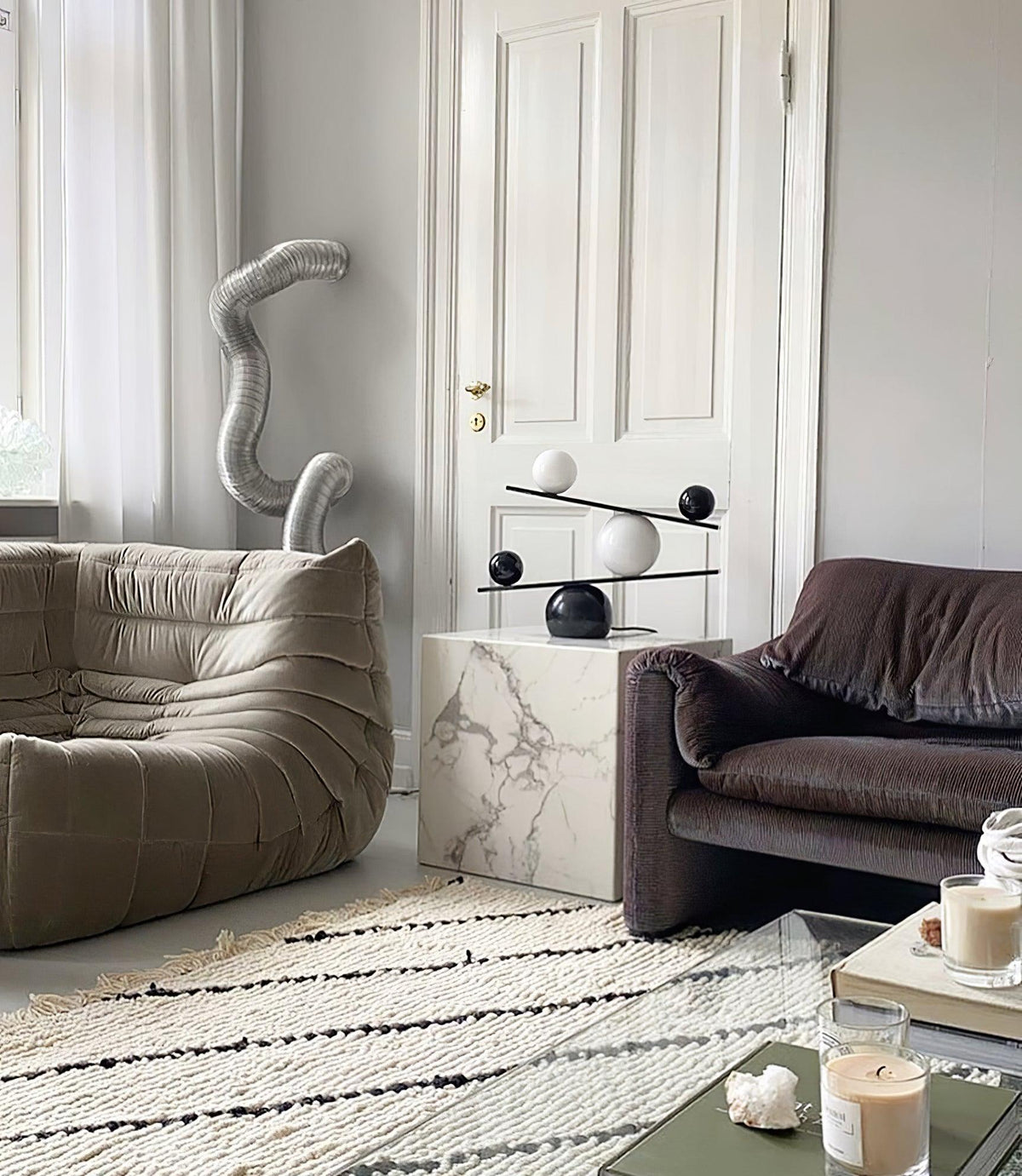 Usilus Table Lamp