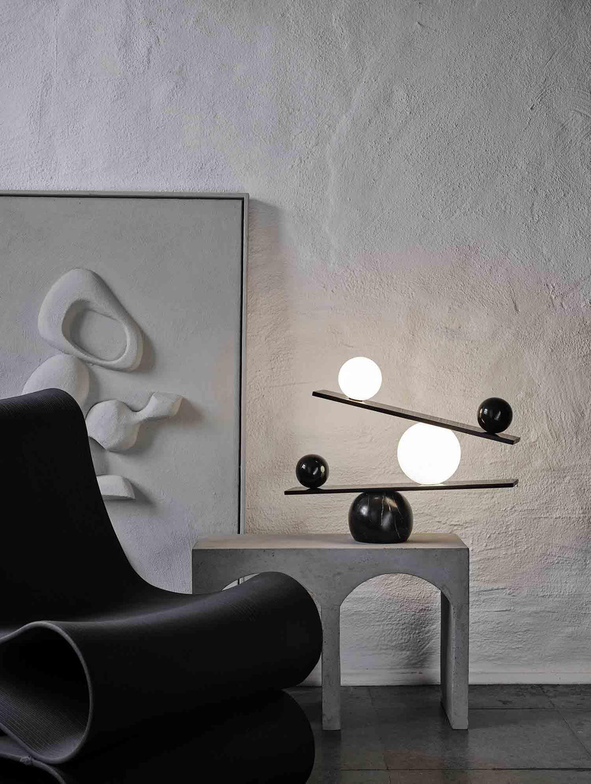 Usilus Table Lamp