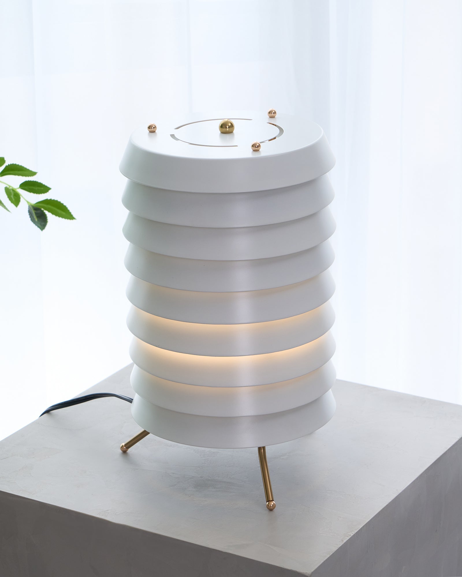 Orelelette Lattice Scandinavian Table Lamp