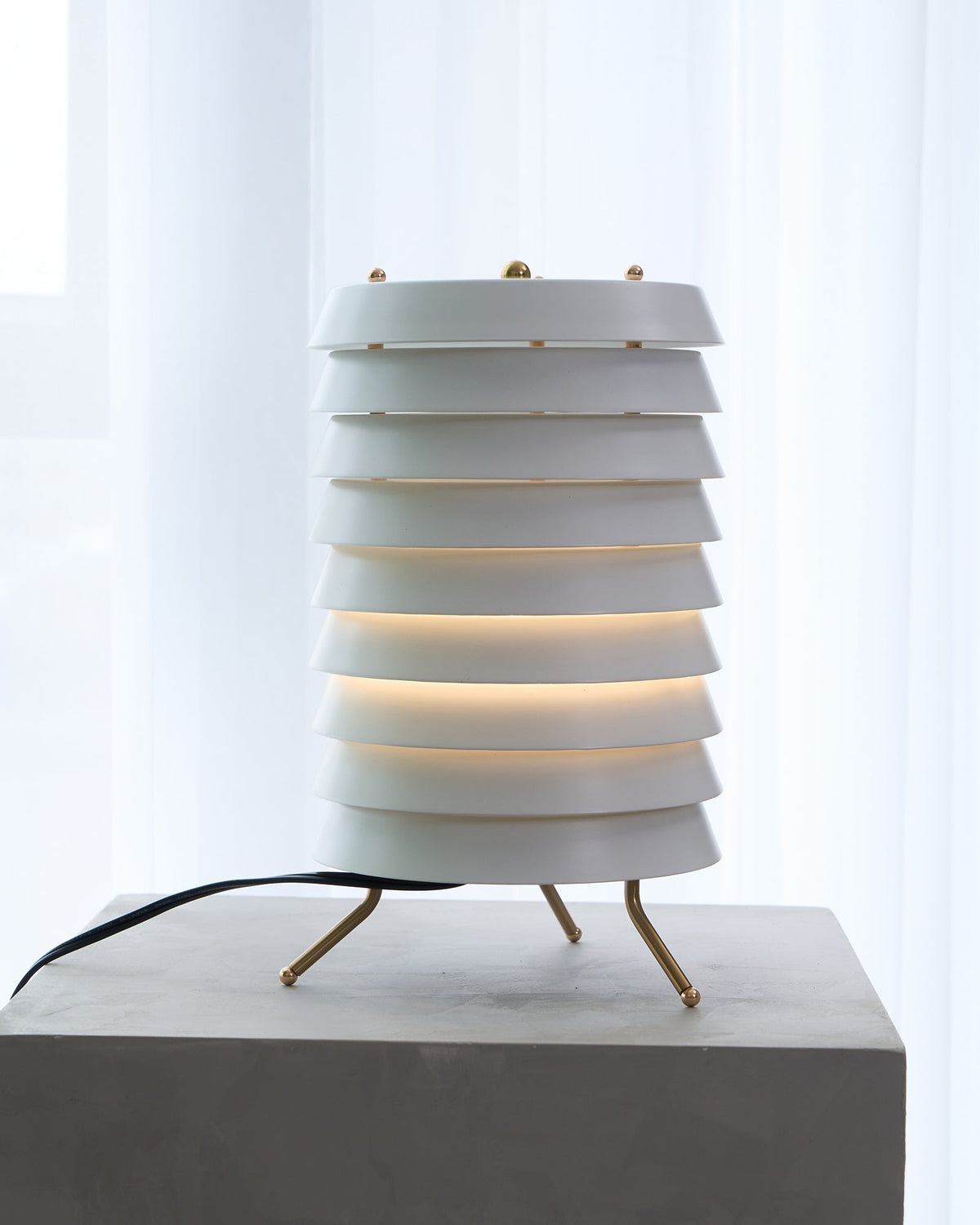 Orelelette Lattice Scandinavian Table Lamp