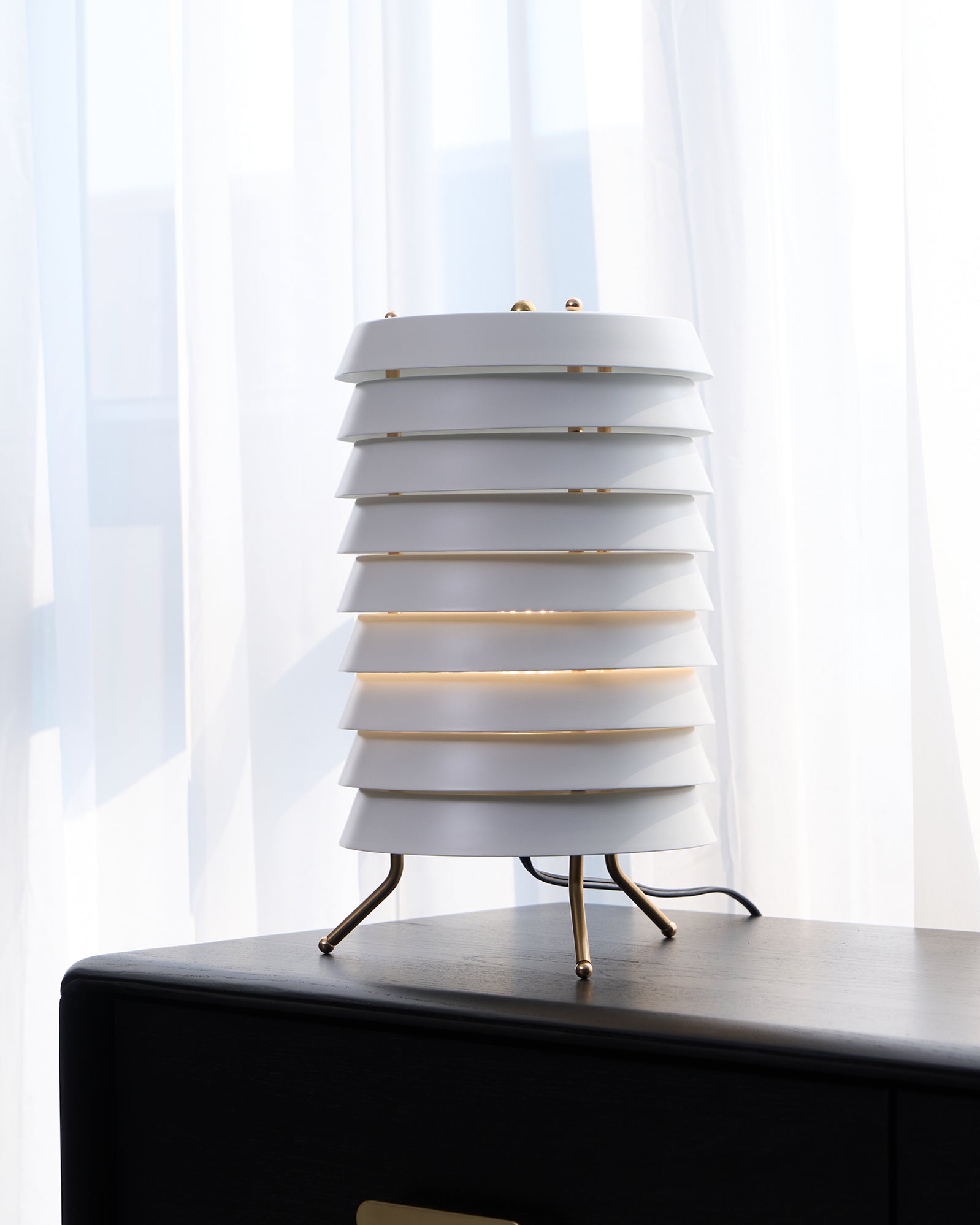 Orelelette Lattice Scandinavian Table Lamp