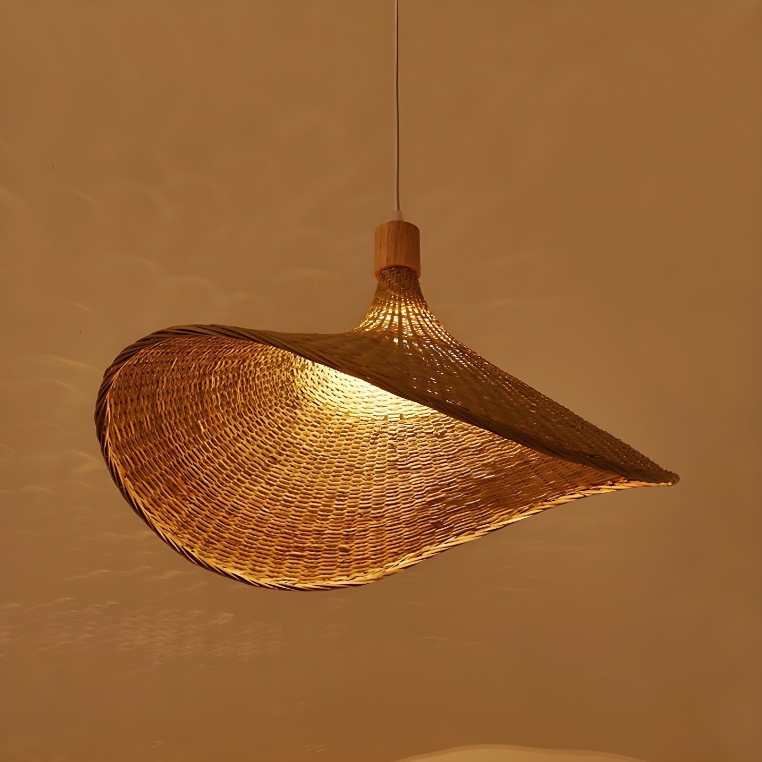 Marona Rattan Vintage Pendant Light