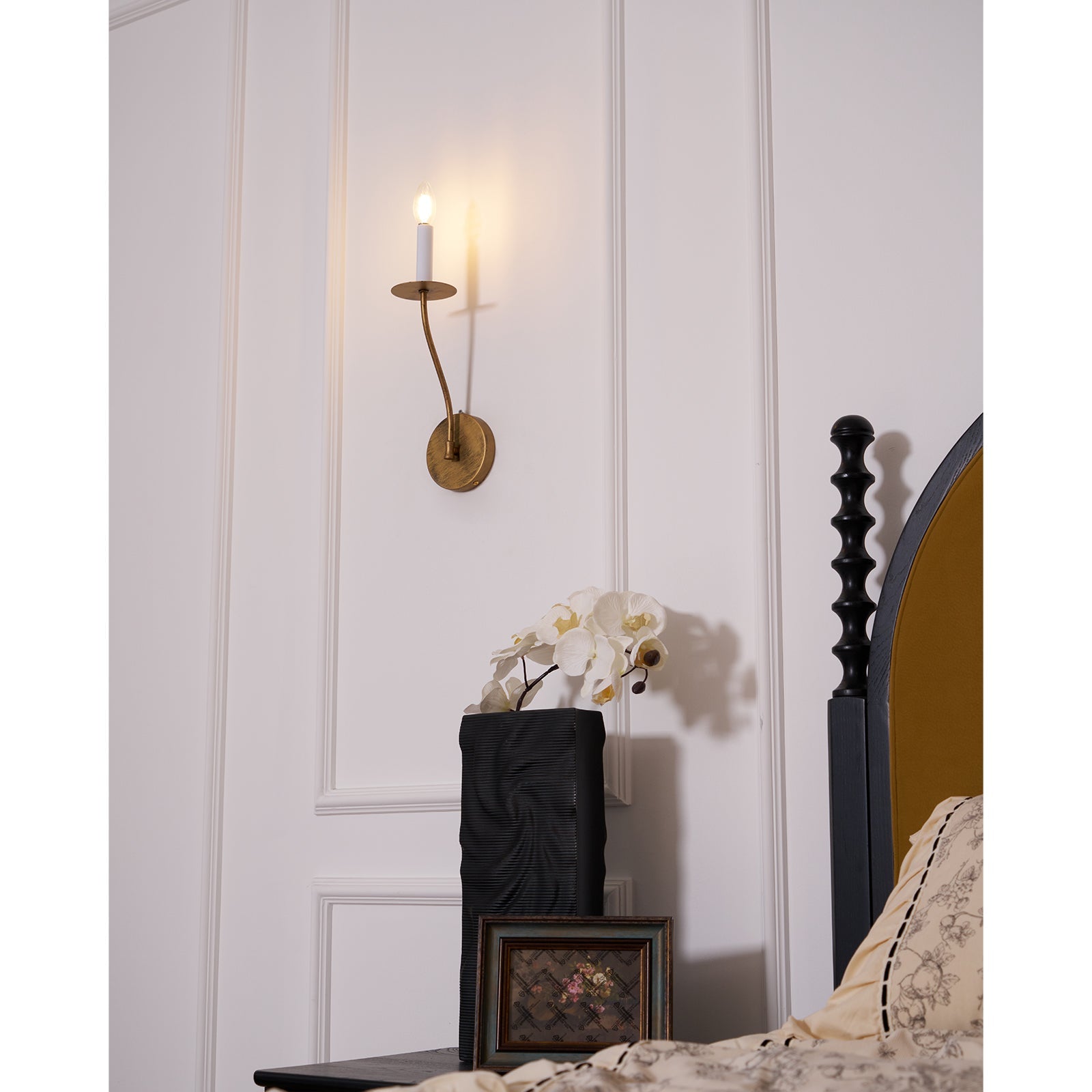 Eirikuvyh Modern Minimalist Vintage Industrial Metal Wall Lamp