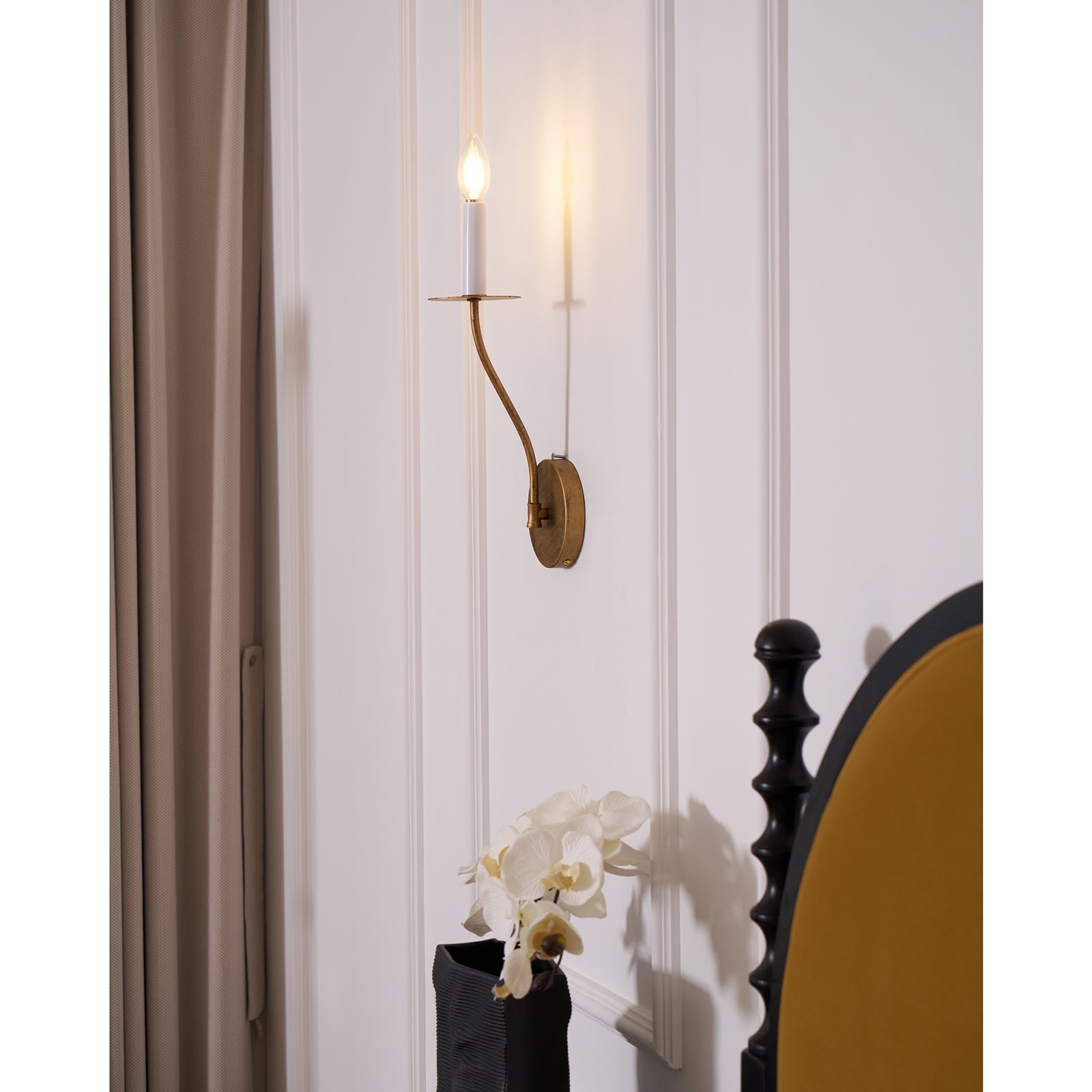 Eirikuvyh Modern Minimalist Vintage Industrial Metal Wall Lamp