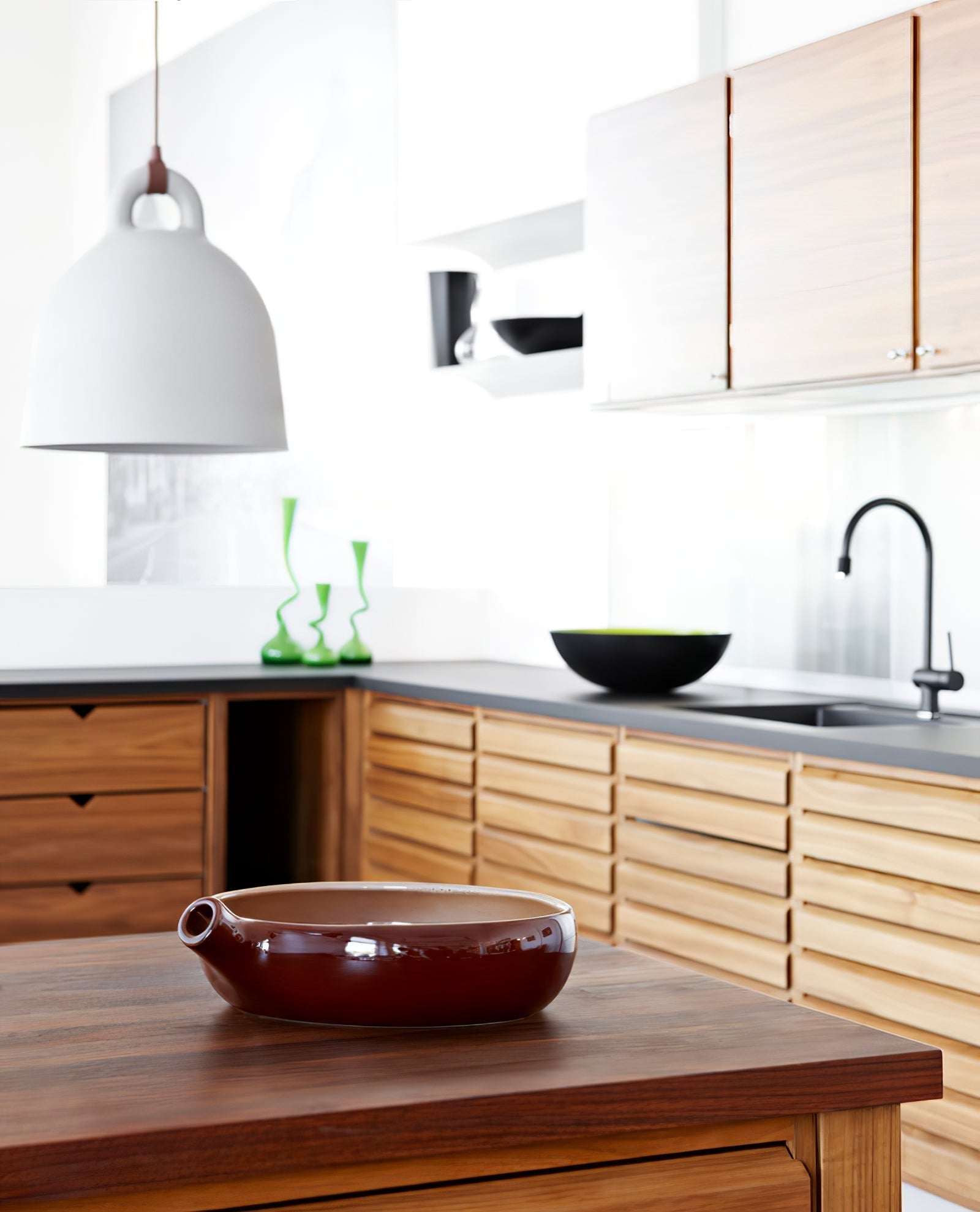 Astria Resin Minimalistic Pendant Lamp