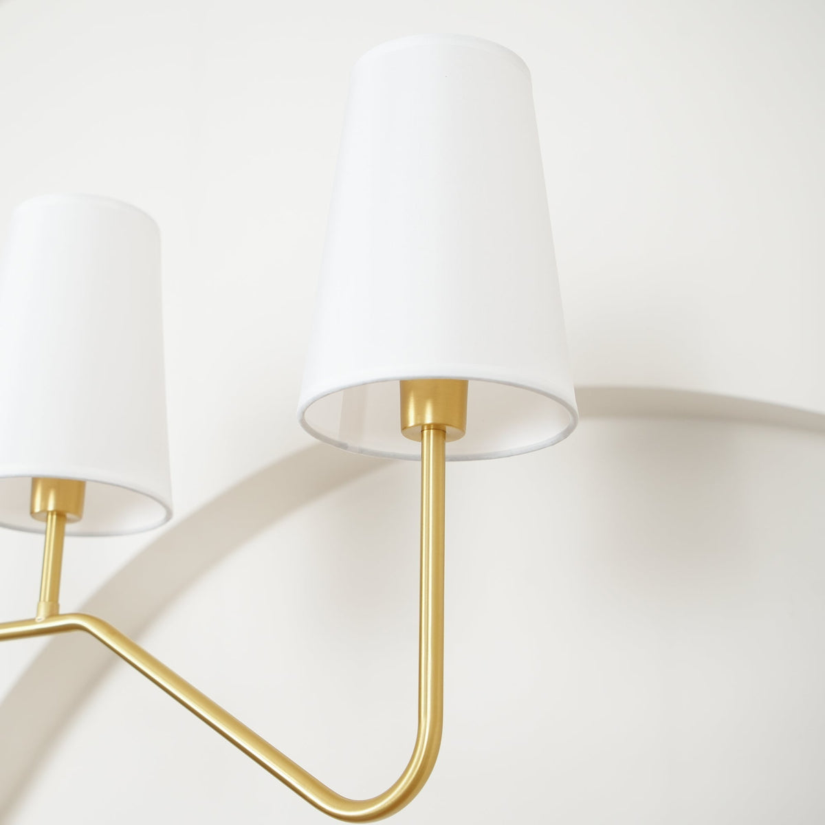 Oriinissa Chandelier Brass Curved Beige Linear