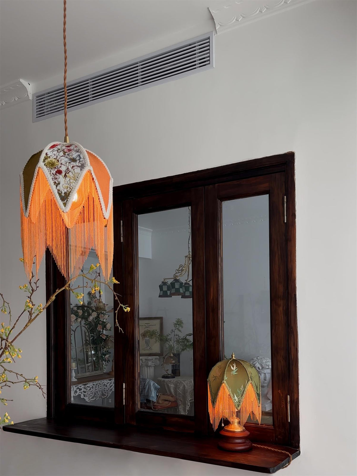 Yolvin Unique Fringed Pendant Lamp