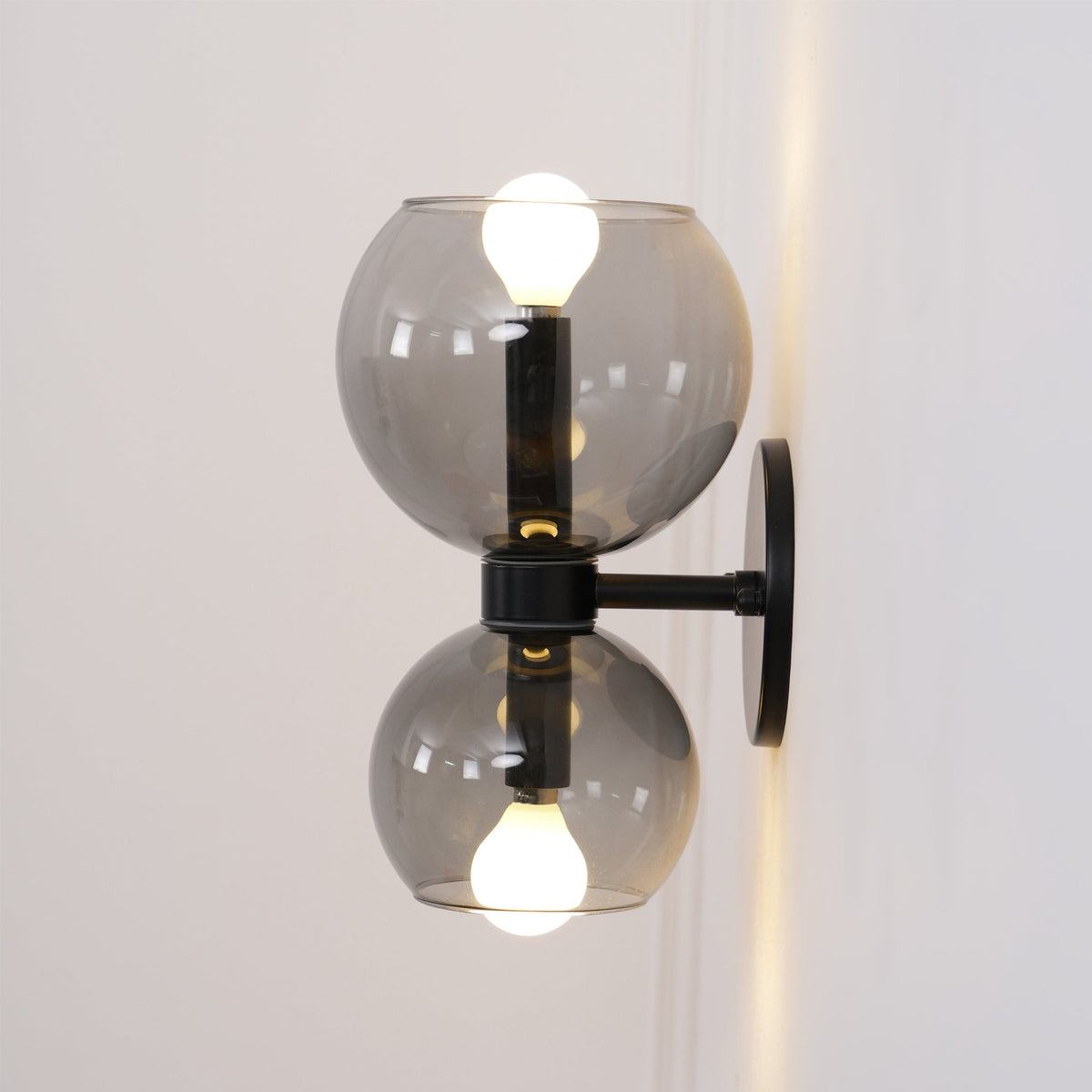 Umarion Round Pearl Glass Sconce Wall lamp