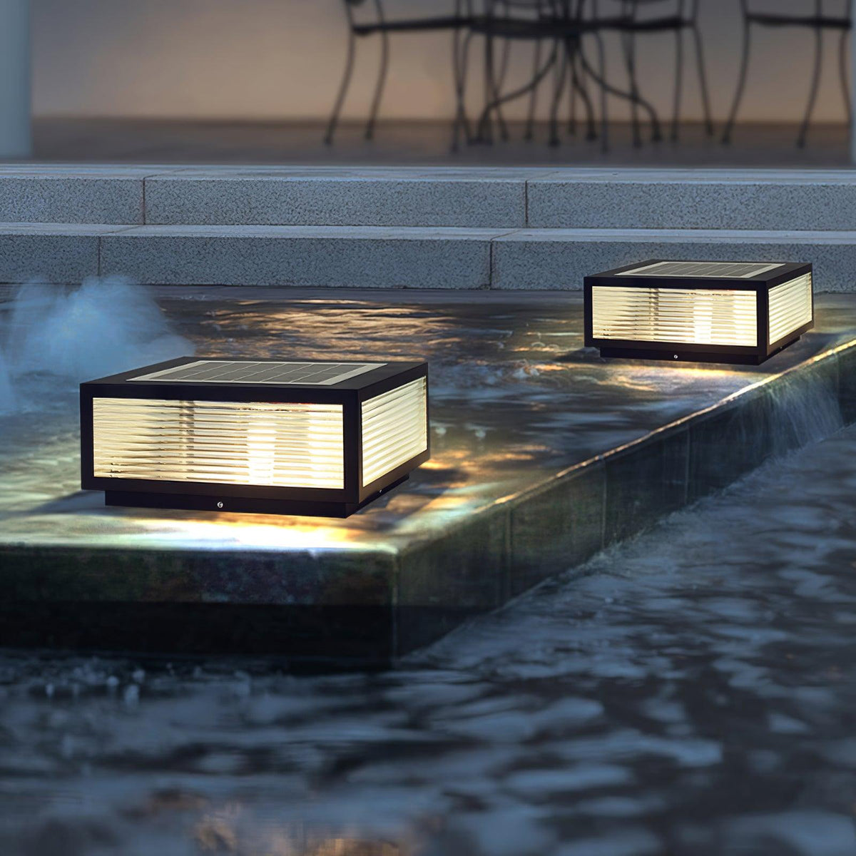 Gage Traditional Natural Glass Outdoor Light