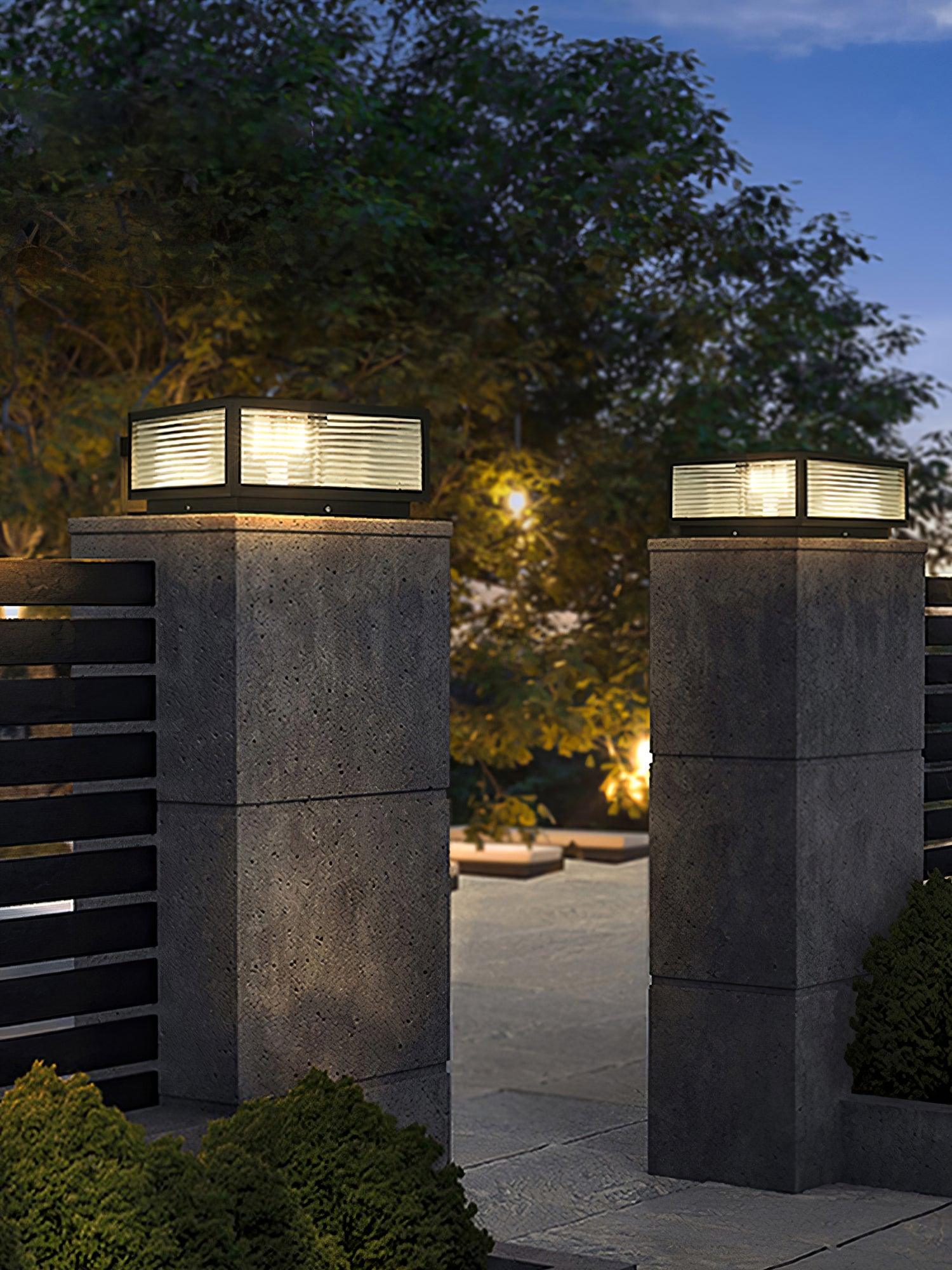 Gage Traditional Natural Glass Outdoor Light