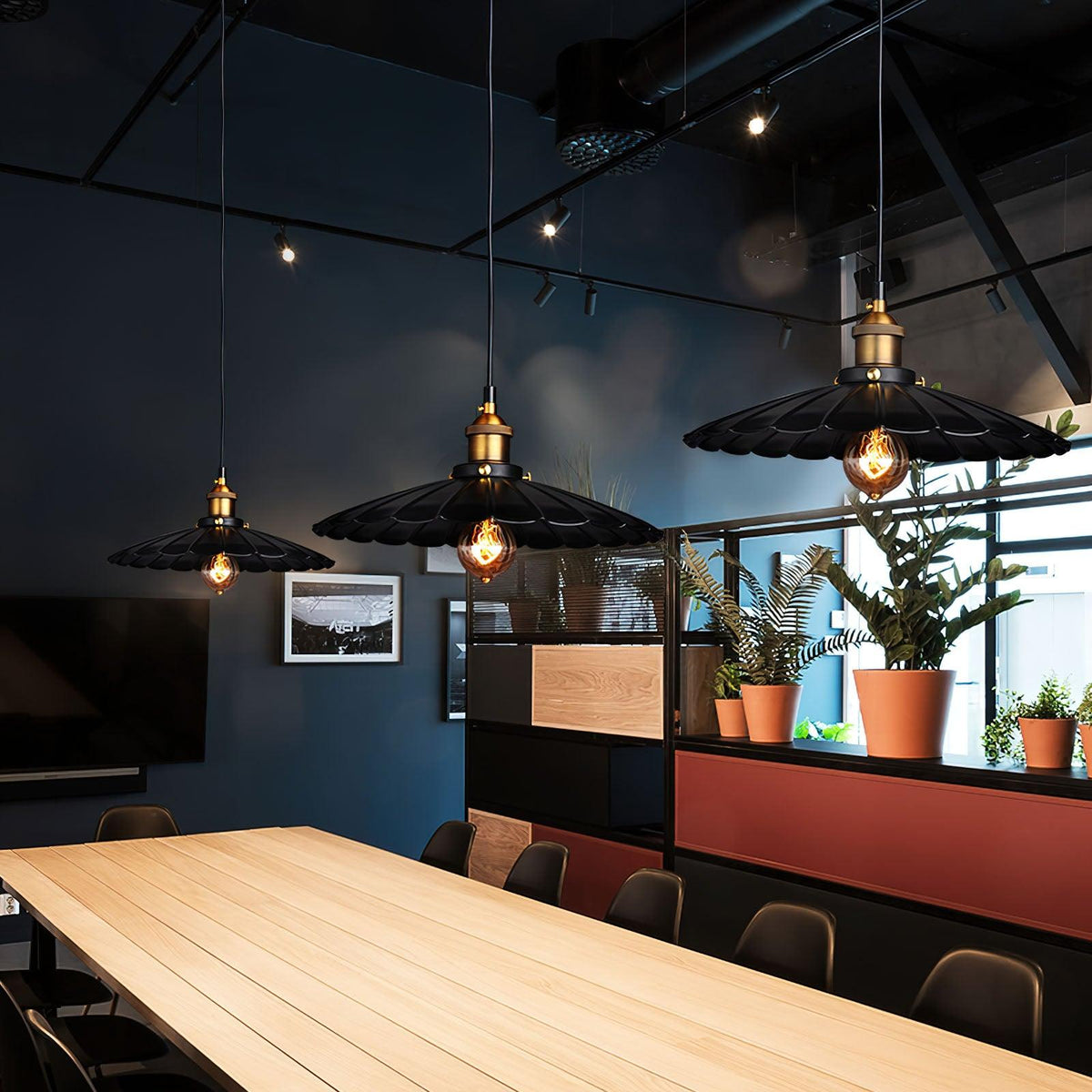 Valaine Contemporary Iron Pendant Light