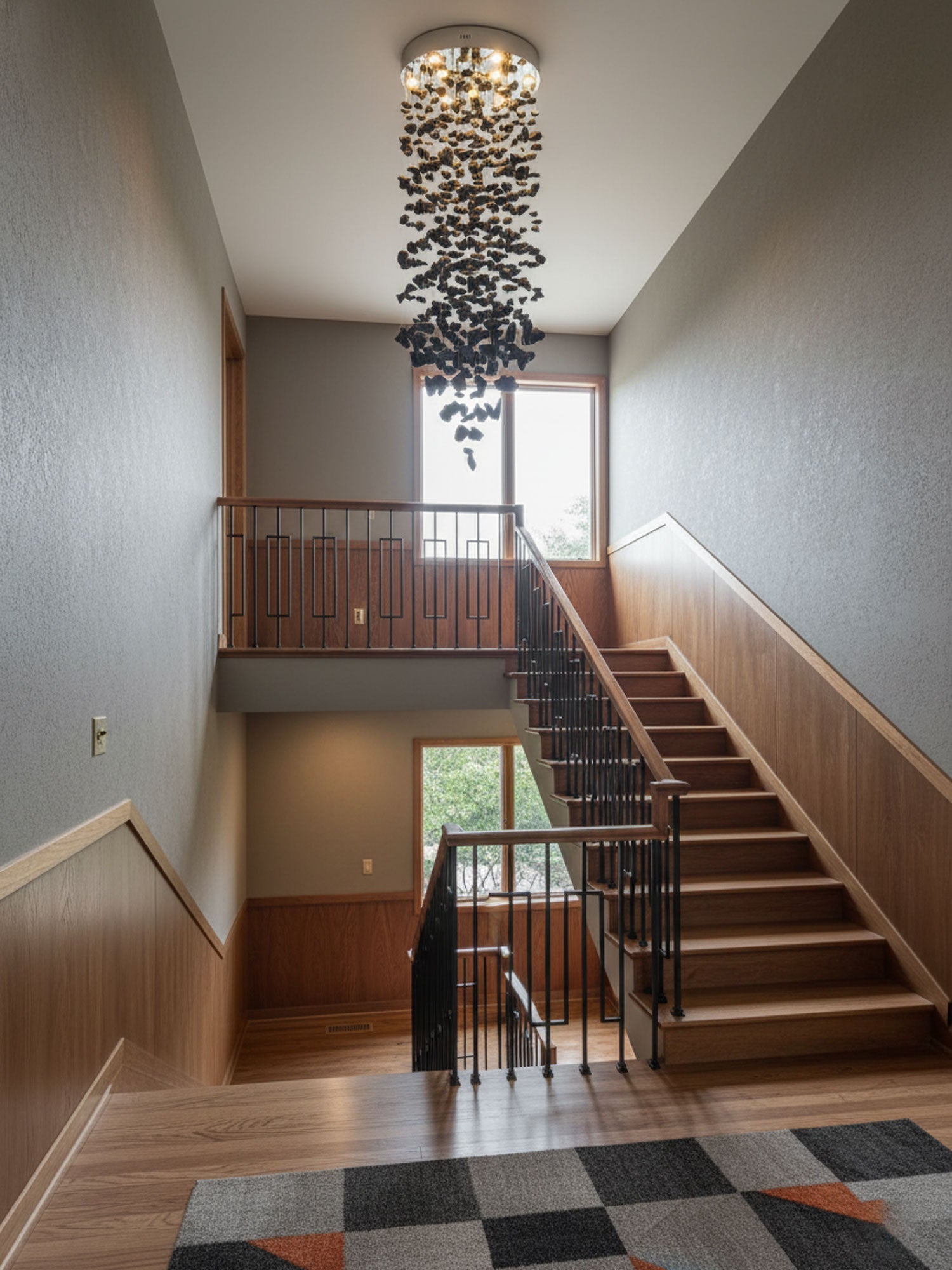 Orinridge Black Stones Chandelier