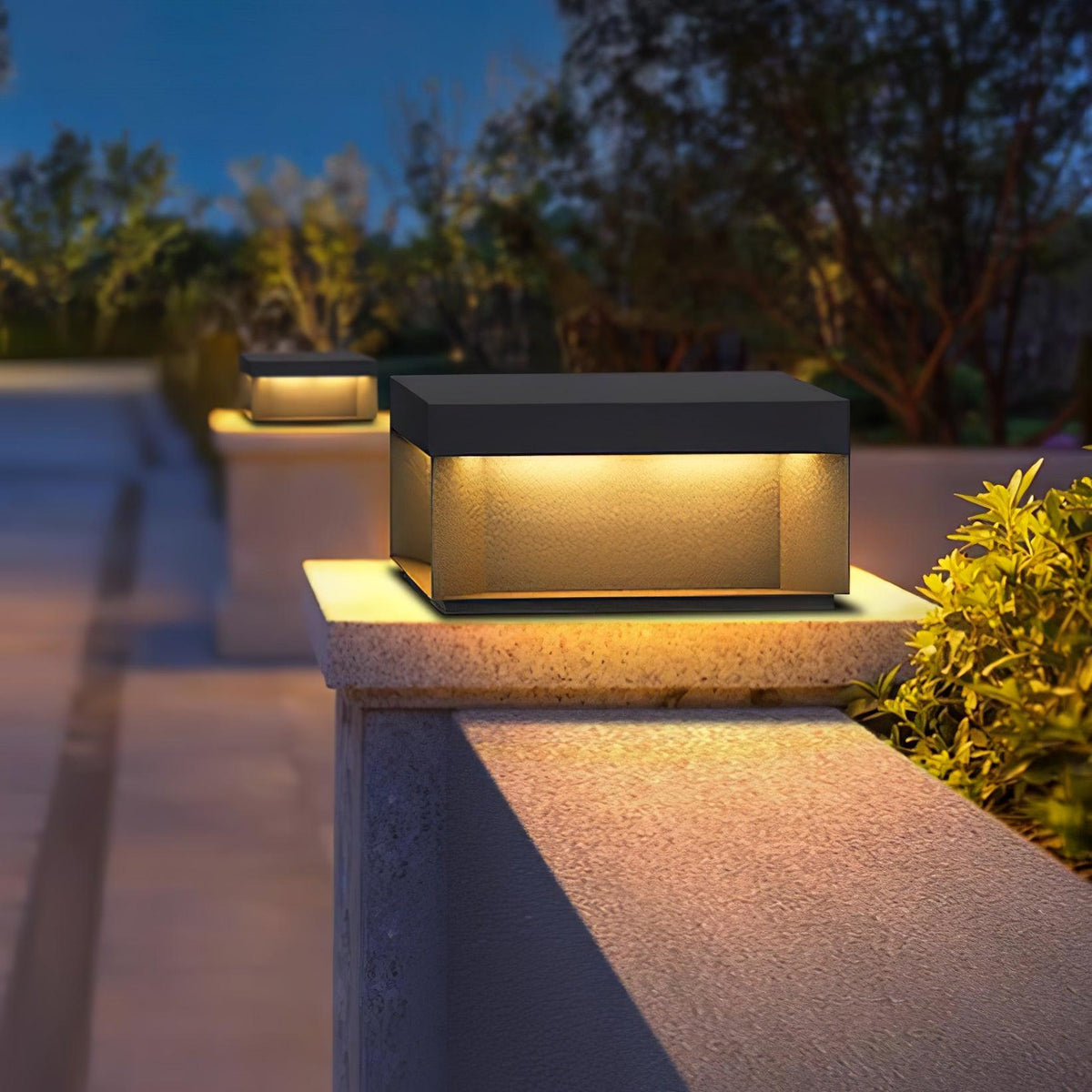 Polly Modern Outdoor Light
