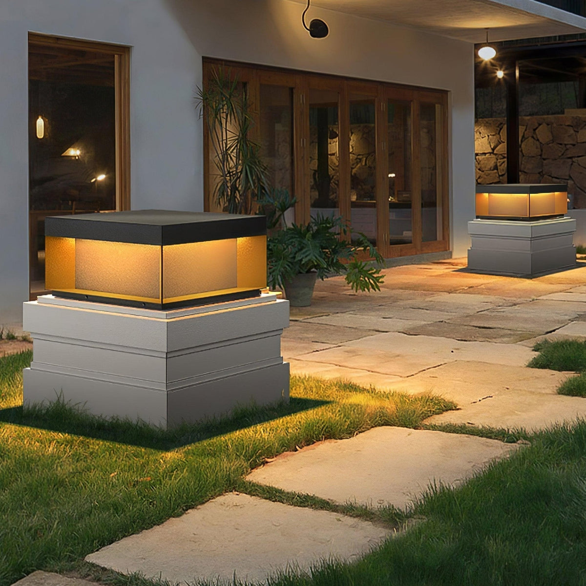 Polly Modern Outdoor Light