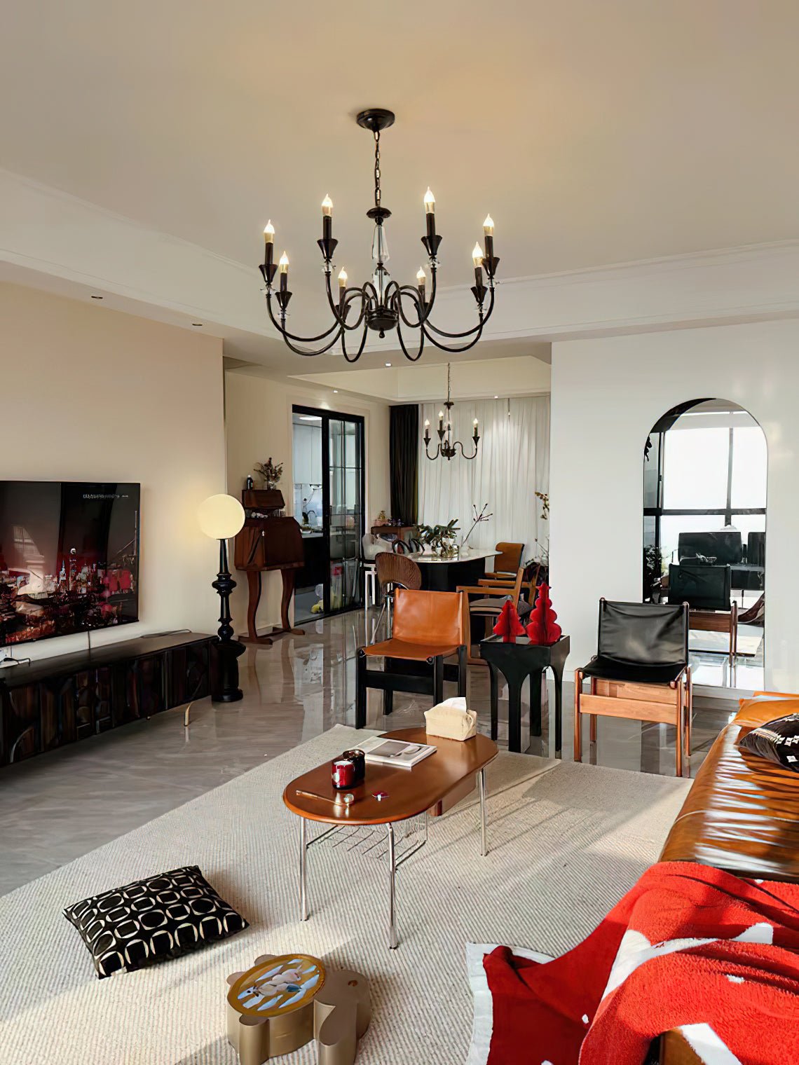 Selivora Chandelier Black & Crystal Candelabra