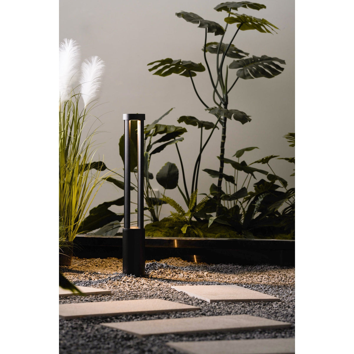 Noreiella Outdoor Light